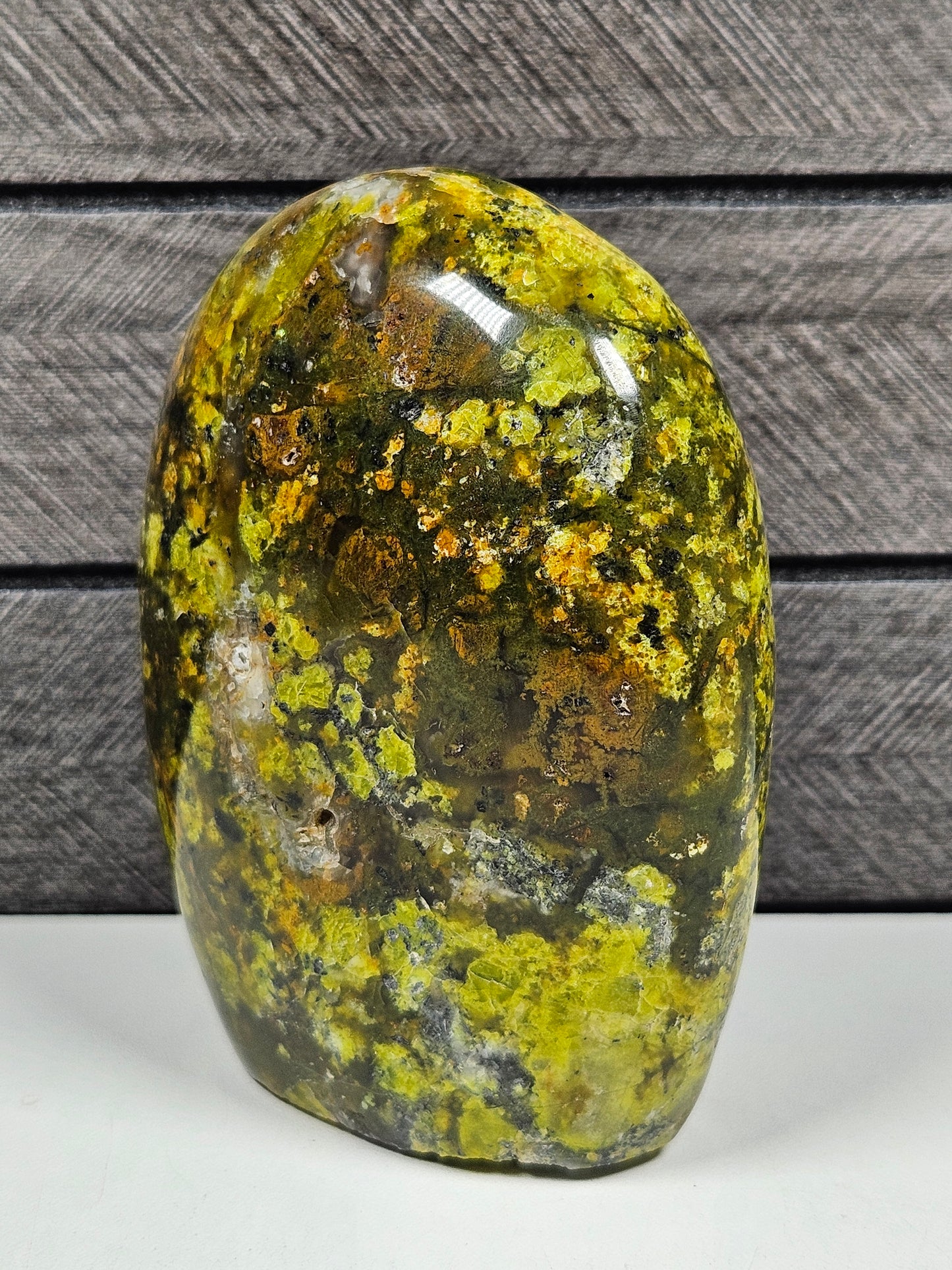 Groene Opaal sculptuur 428 gram