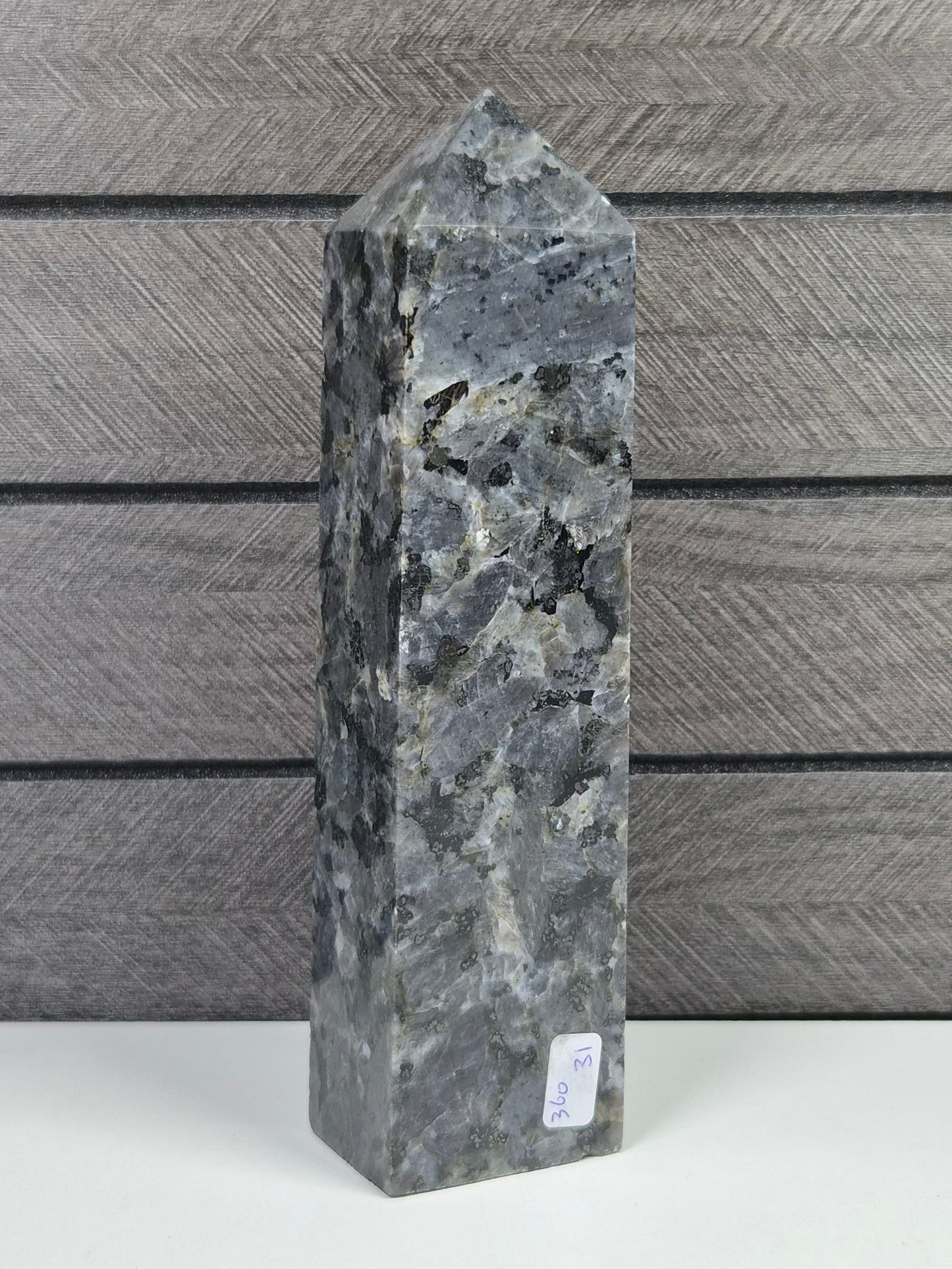 Larvikiet toren 360 gram