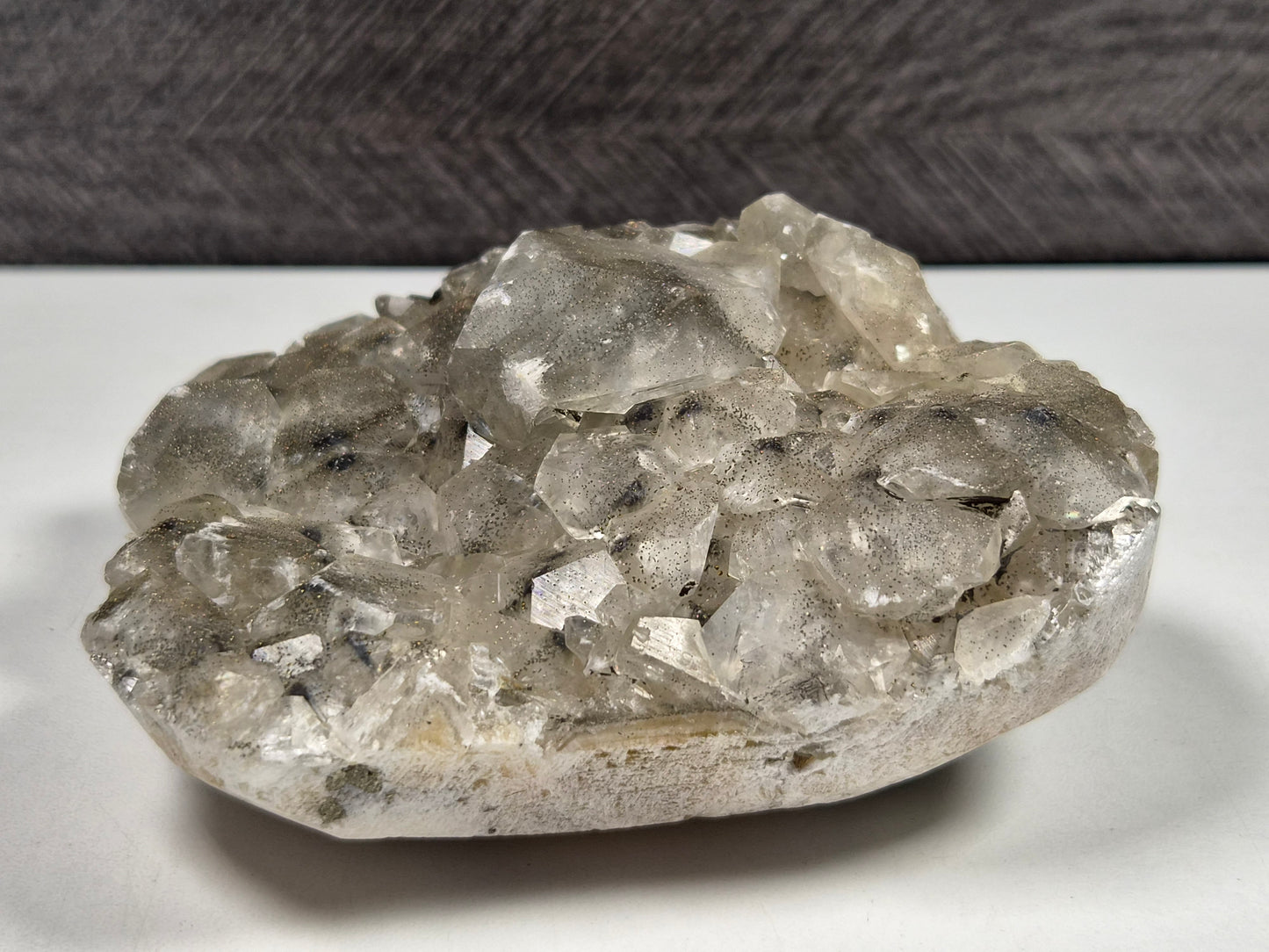 Daye Calciet met Pyriet Ruw 470 gram