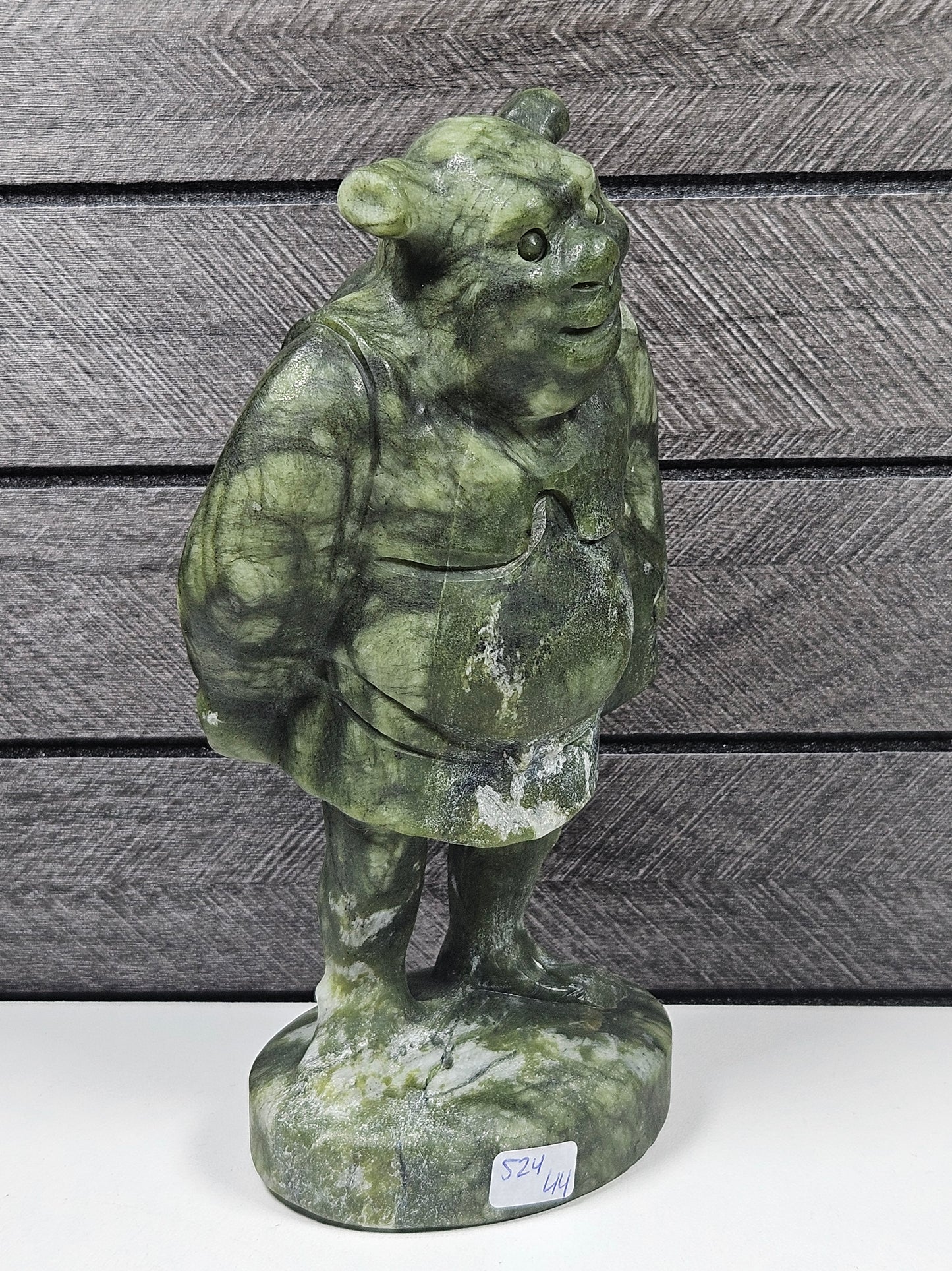 Groene Jade Shrek Carving 524 gram