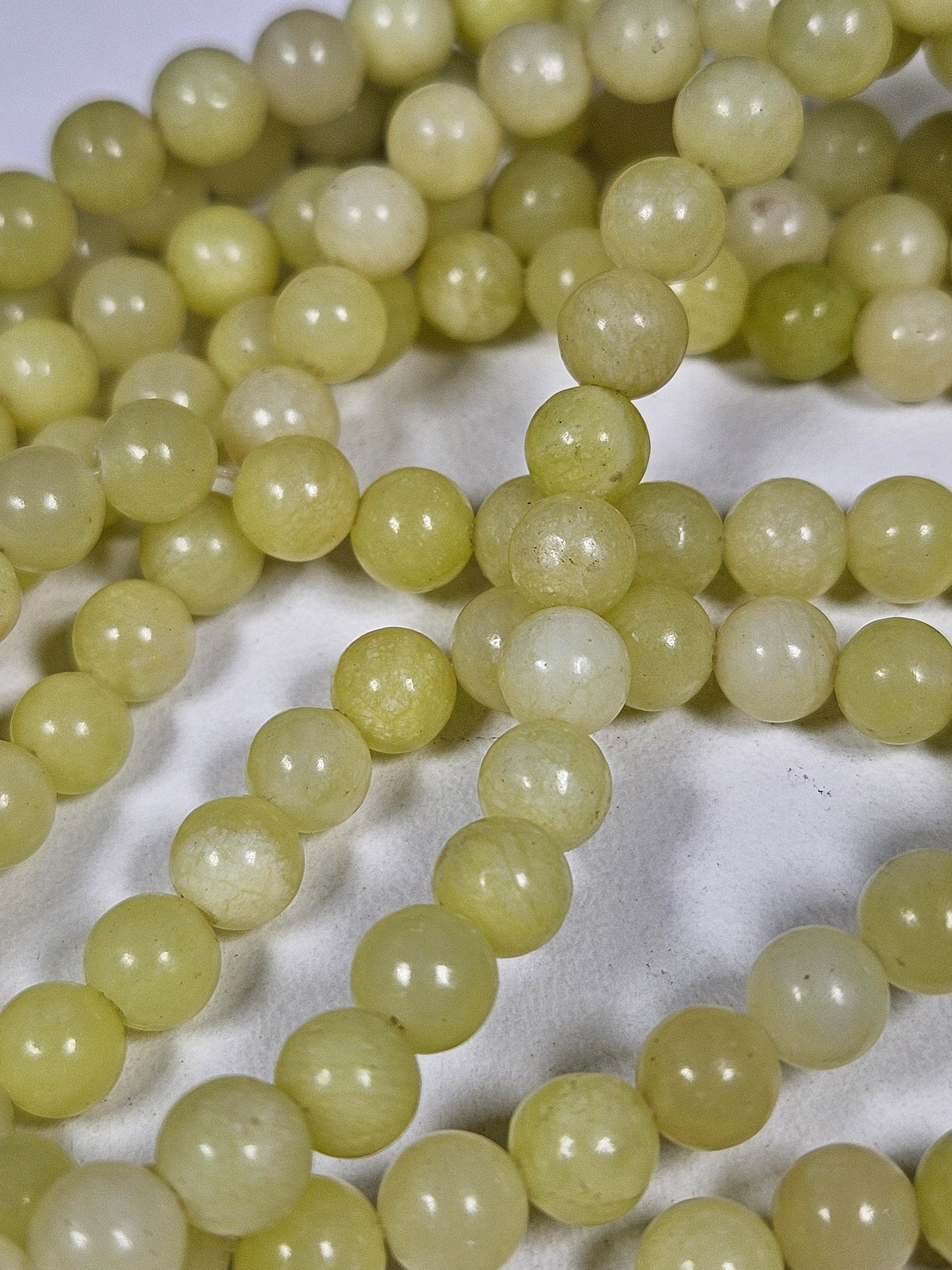 Limoengroene Jade kralenstreng 6mm