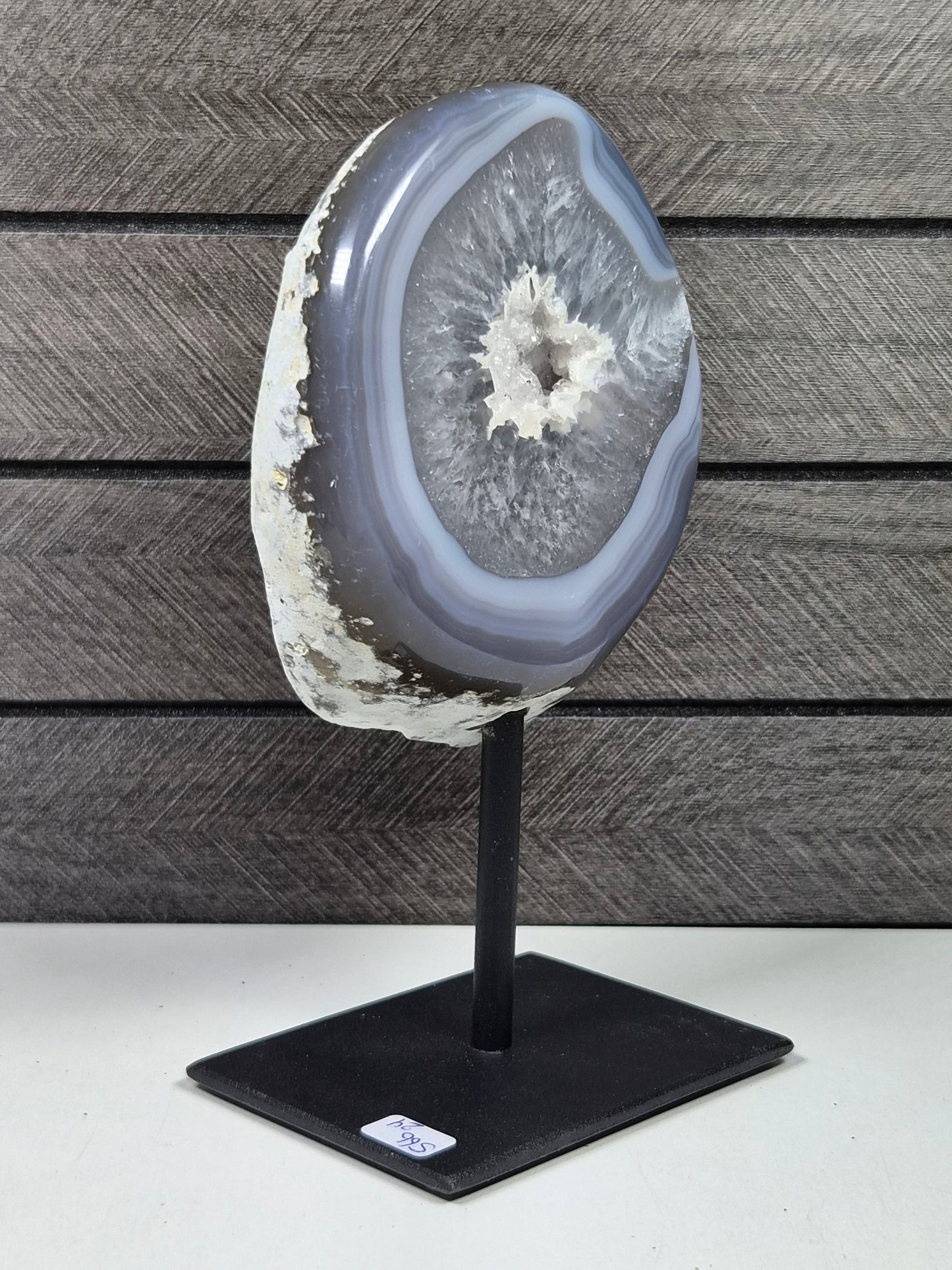 Agaat Geode op standaard 566 gram