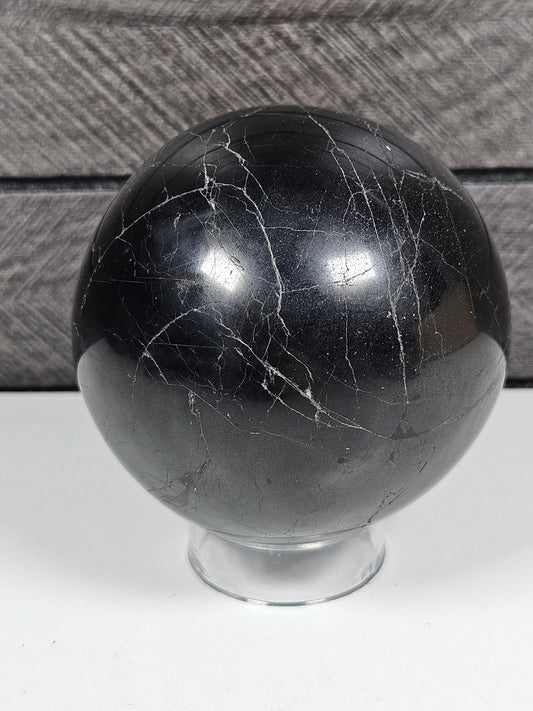 Zwarte toermalijn bol 566 gram