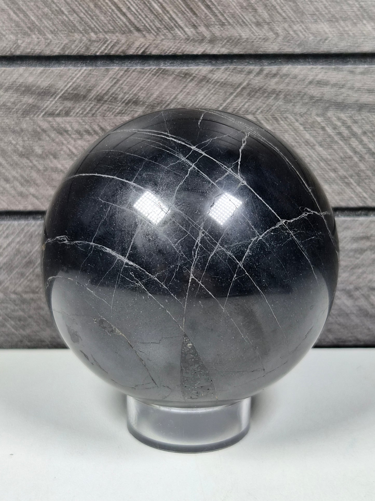Zwarte toermalijn bol 764 gram