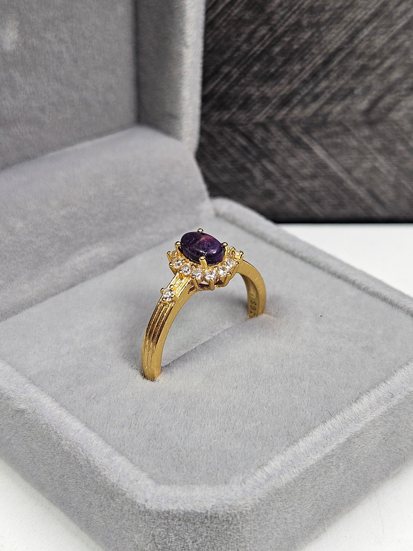 Sugiliet s925(verguld) verstelbare ring nr28