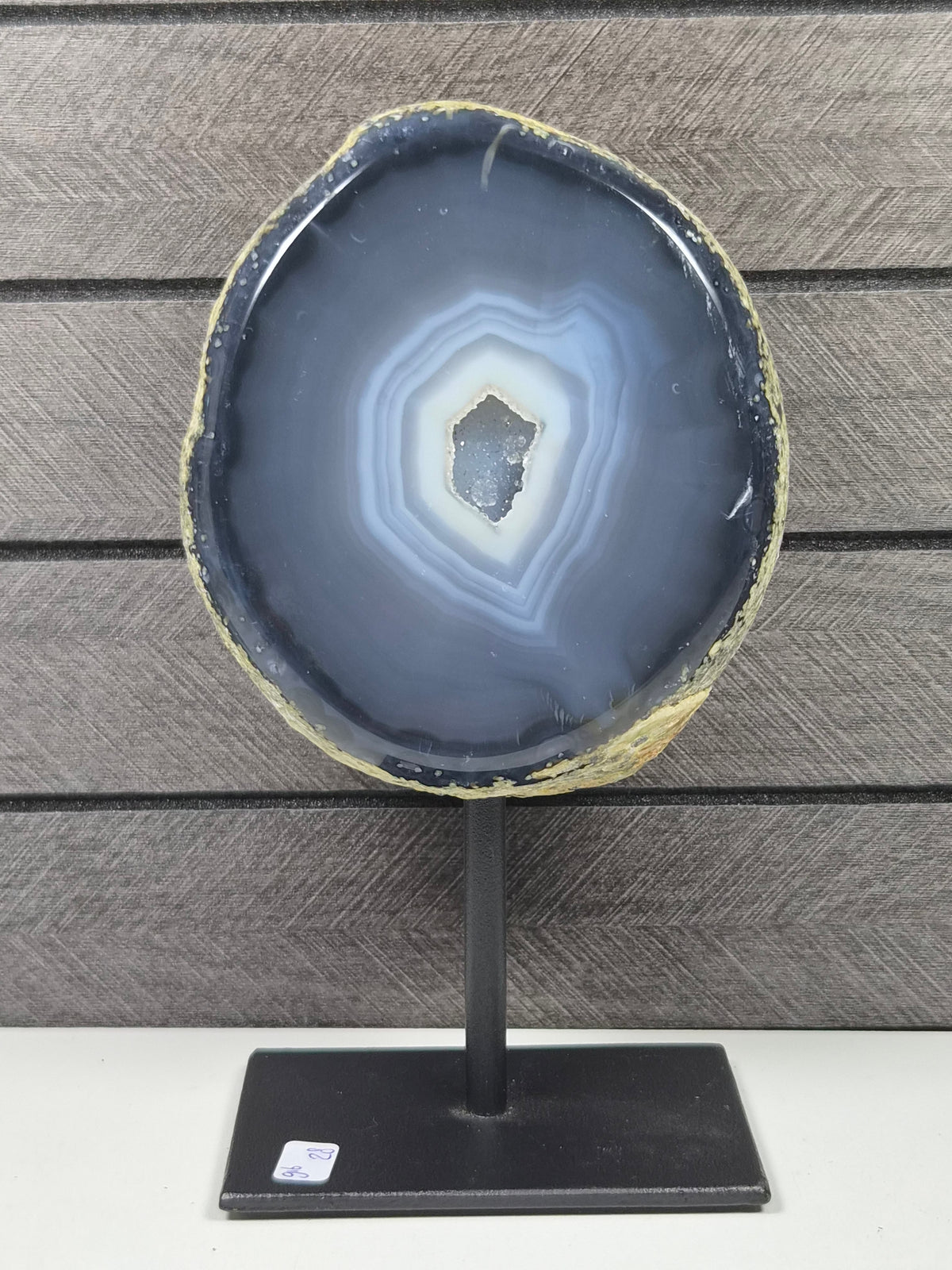 Agaat Geode op standaard 916 gram
