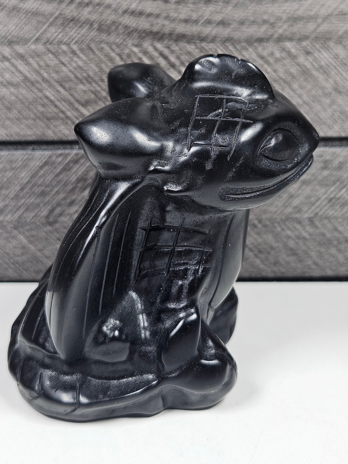 Schwarzer Obsidian Zahnlos 300 Gramm