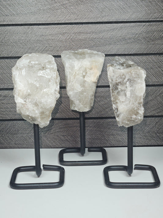 Ruwe Rookkwarts op standaard