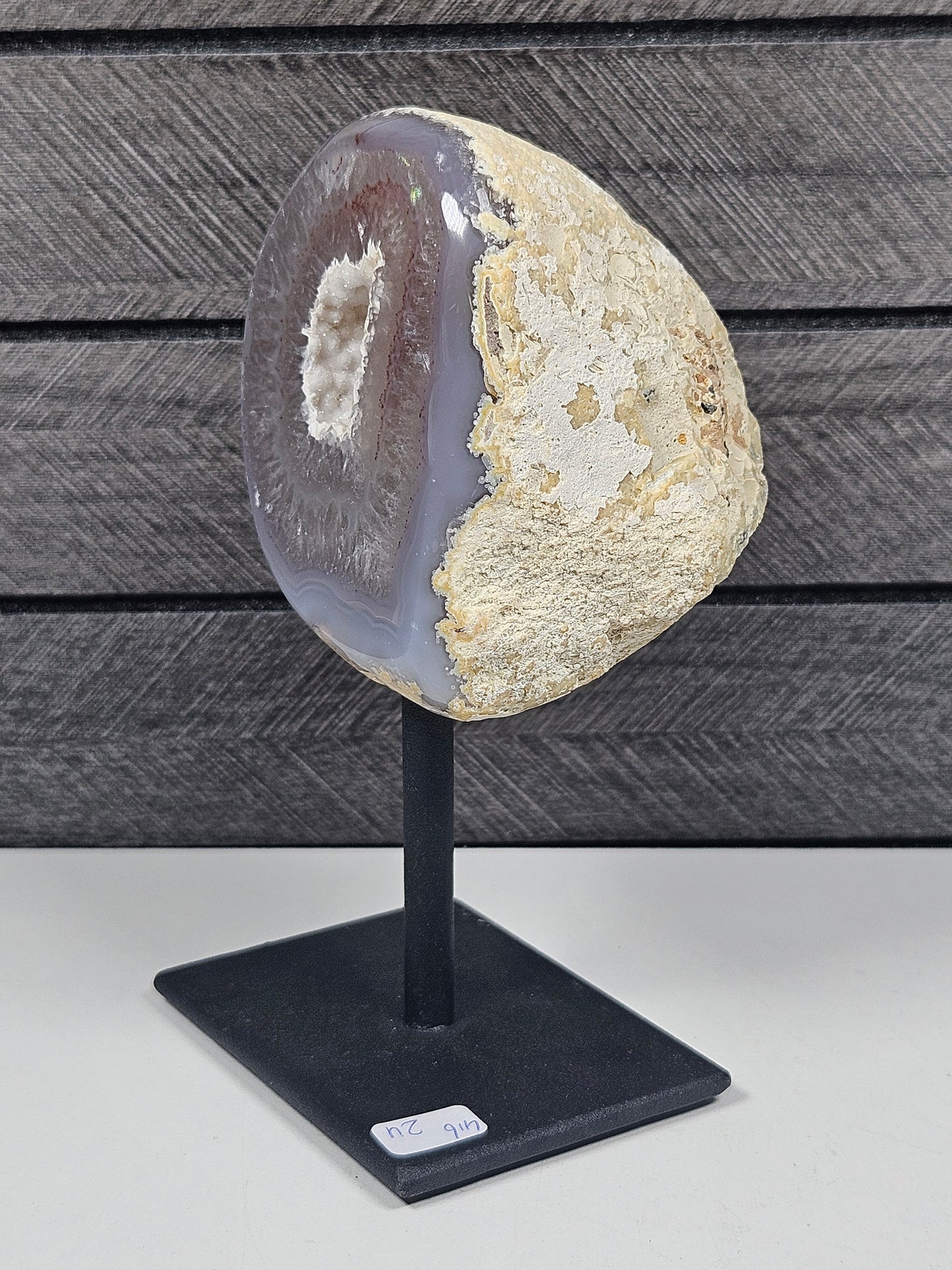 Agaat Geode op standaard 416 gram