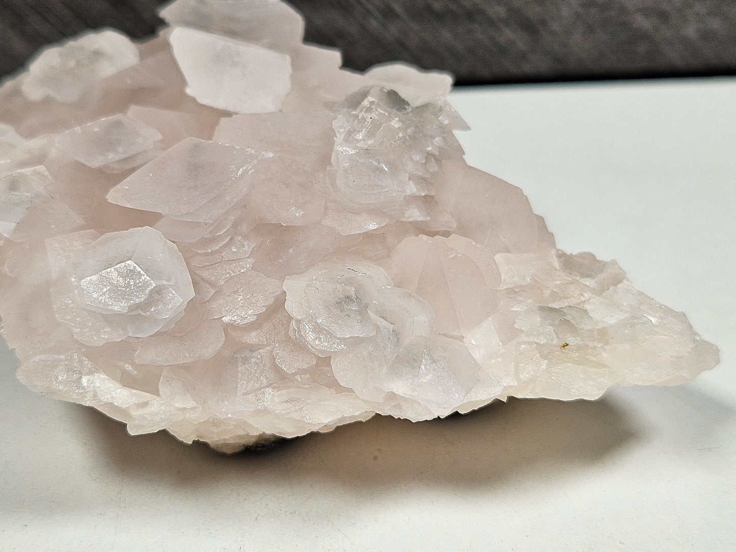 Roze (Mangano) Calciet 204 gram