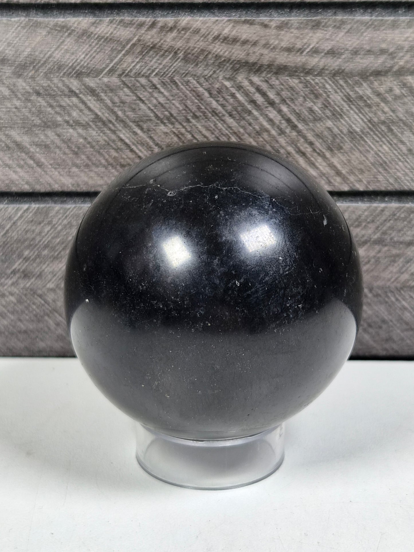 Zwarte Toermalijn bol 344 gram