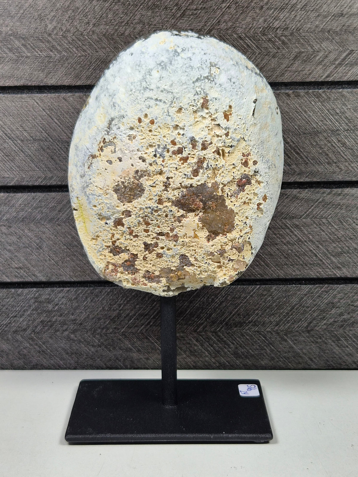 Agaat Geode op standaard 566 gram