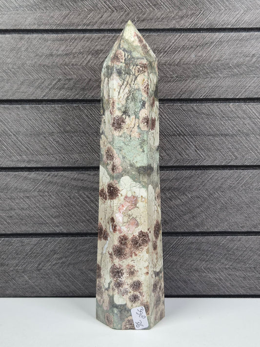 Groene Bloem Jaspis toren 398 gram