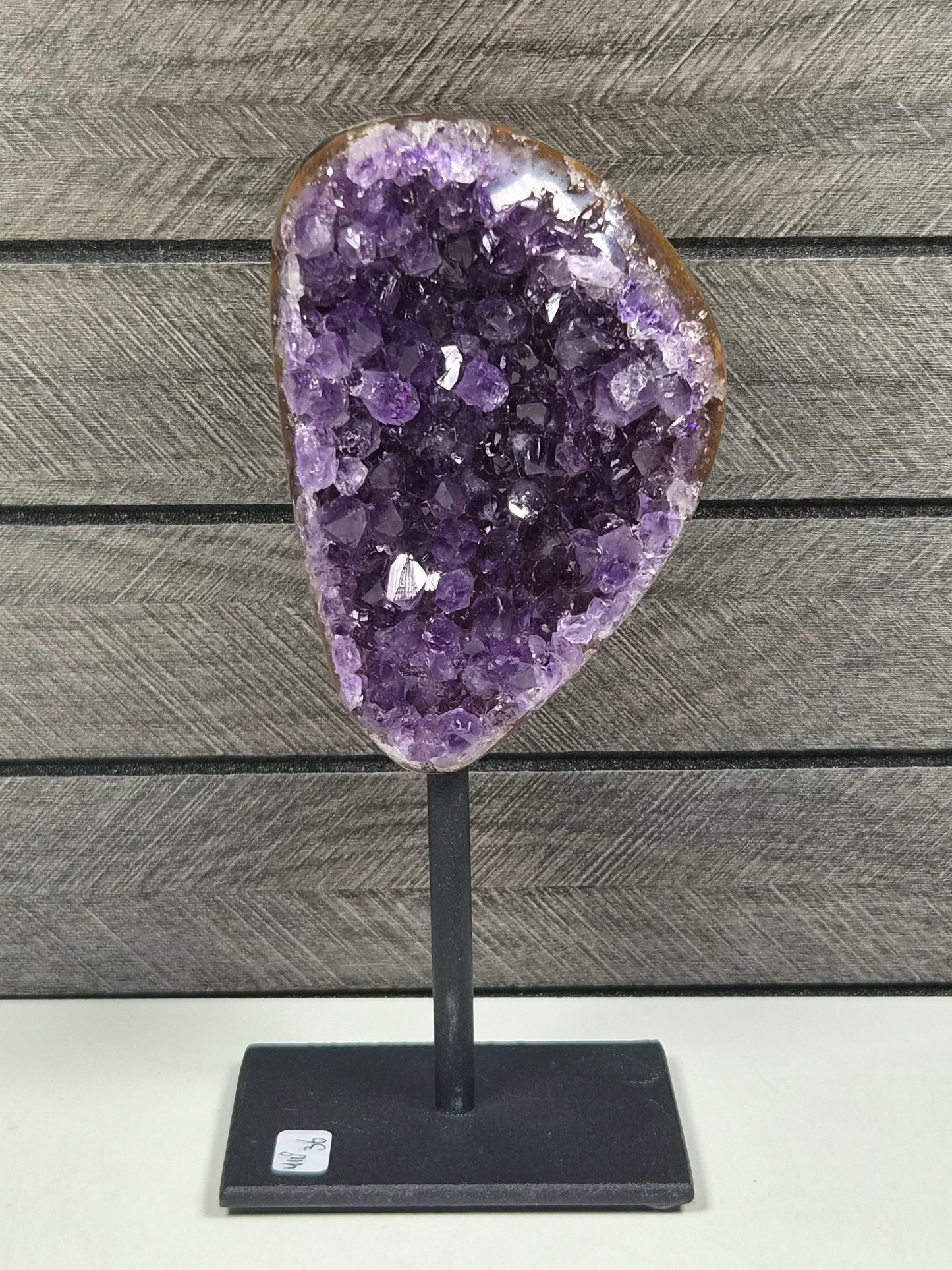 Amethist Ruw op Standaard 418 gram