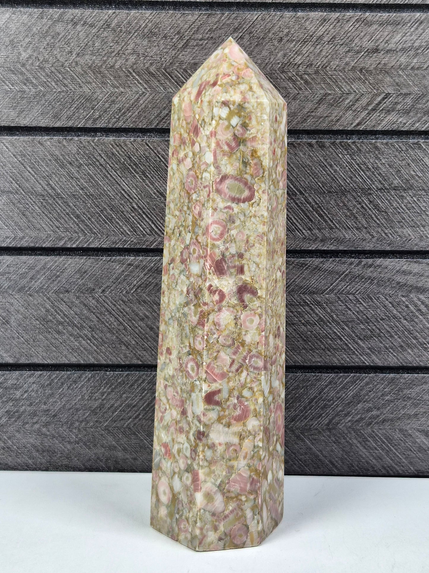 Fossiel Jaspis Toren 472 gram