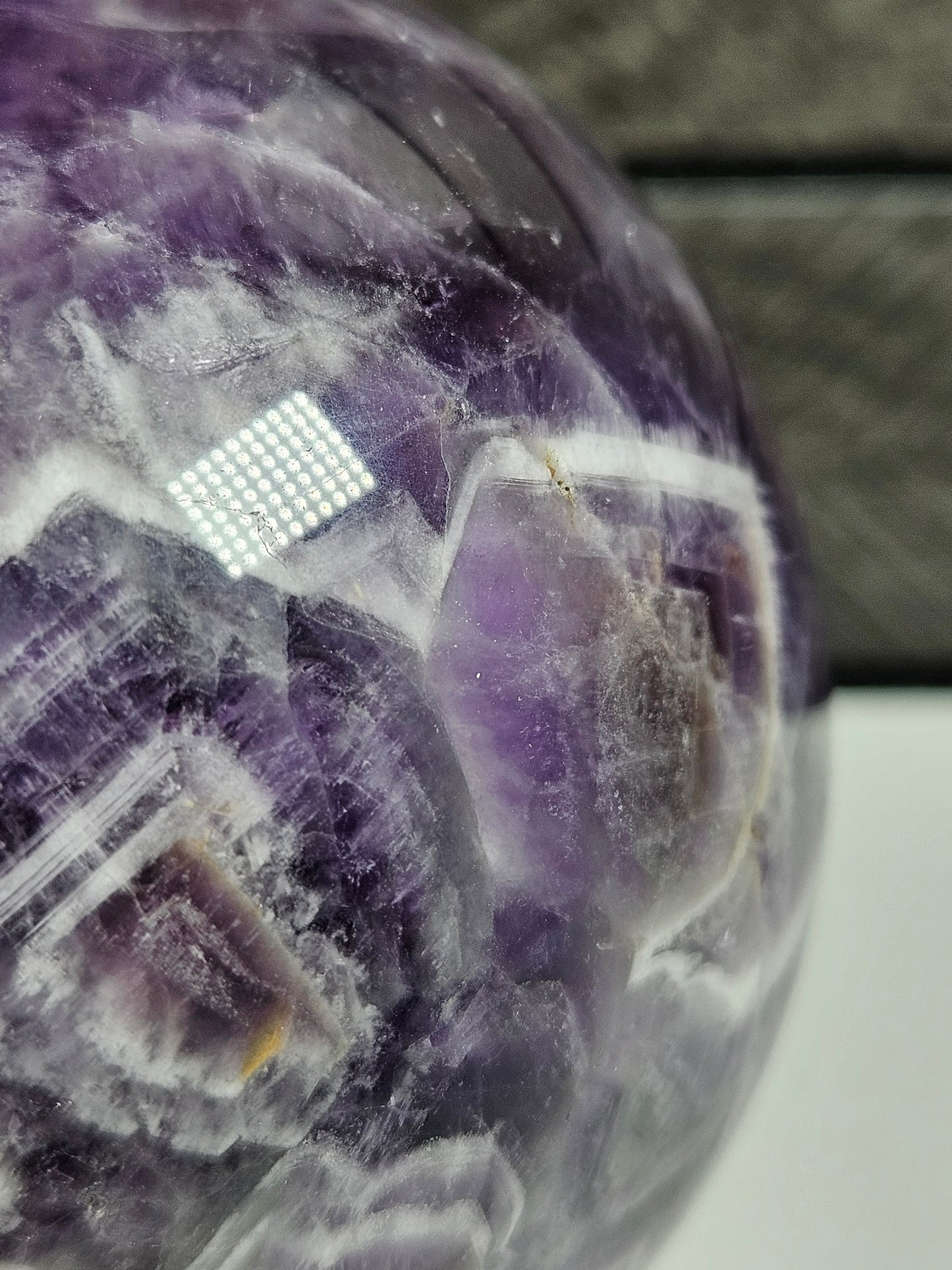 Dream amethist bol 672 gram