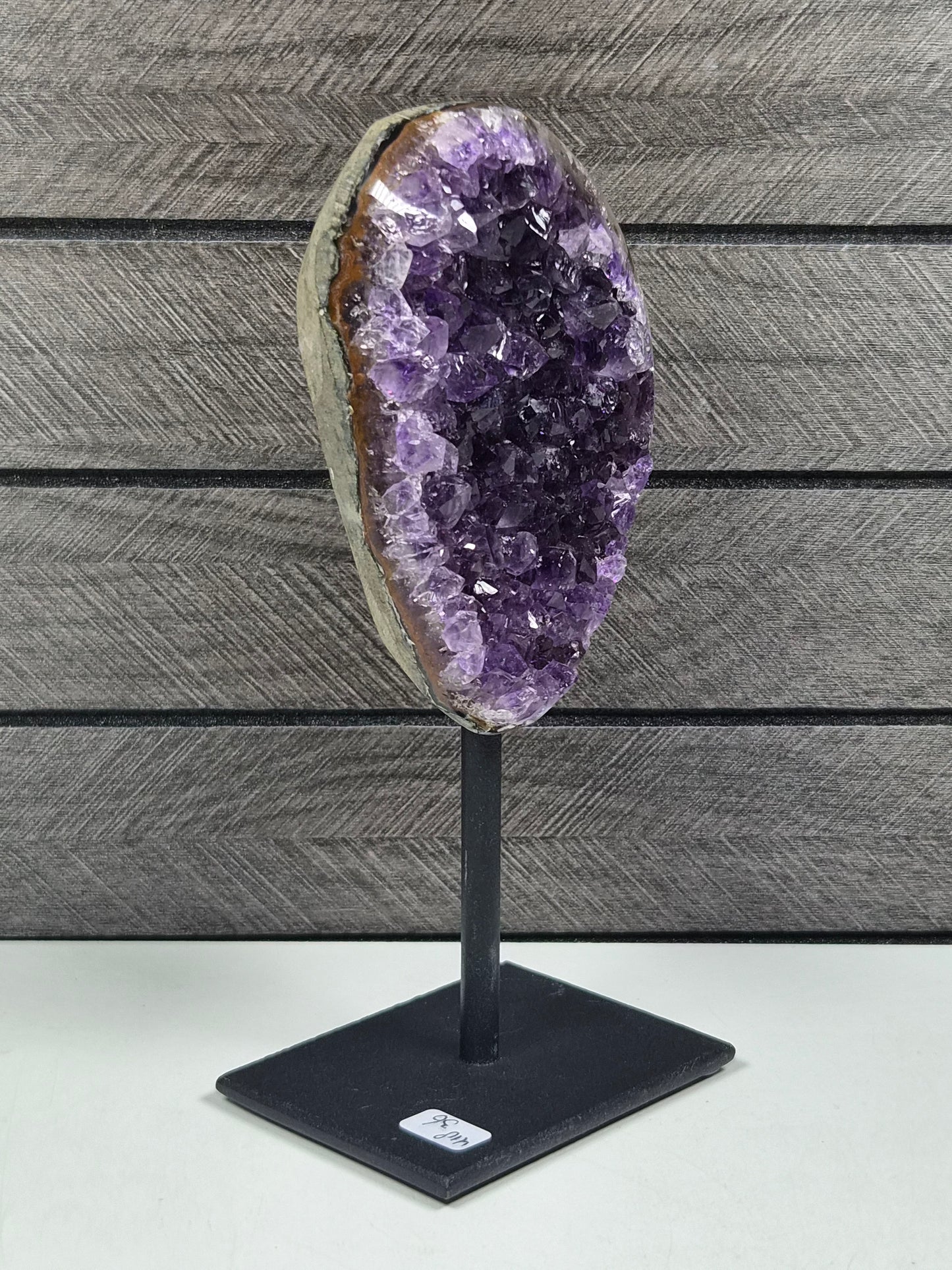 Amethist Ruw op Standaard 418 gram