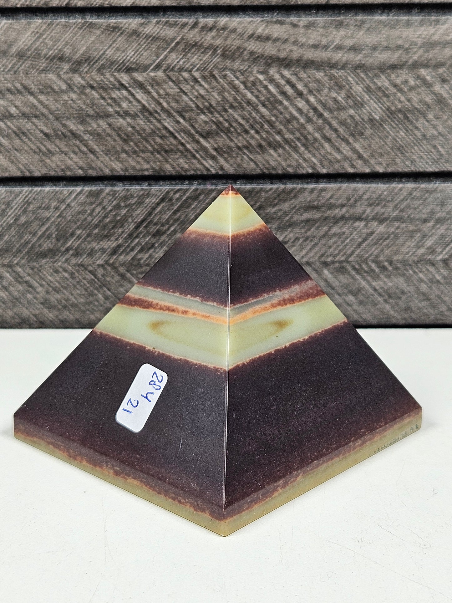 Purple Robe Jade Piramide 284 gram
