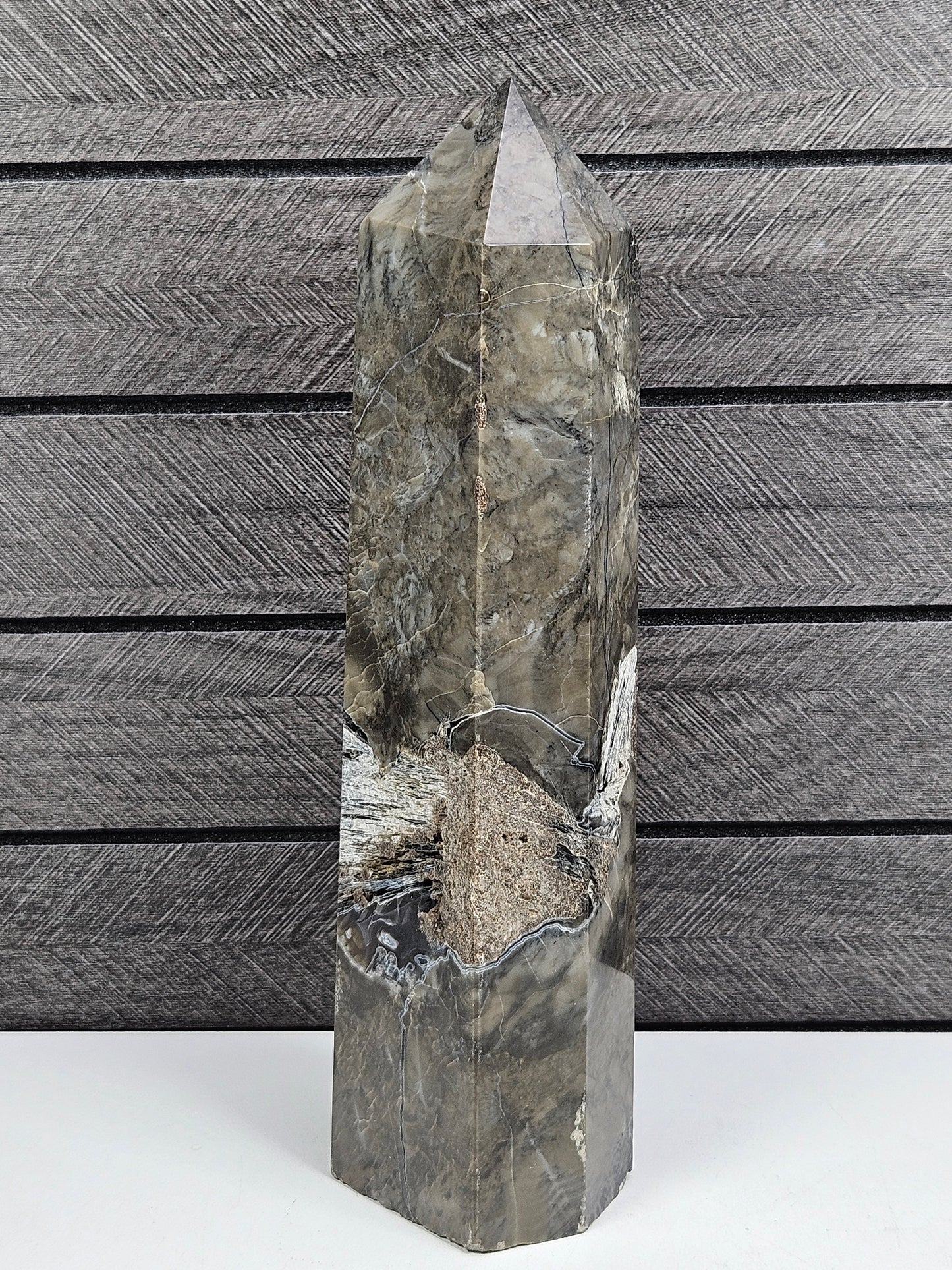 Vulkaanagaat toren 670 gram