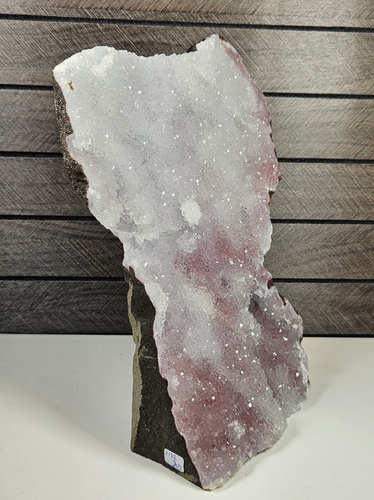 Roze chalcedoon op standvlak 2132 gram