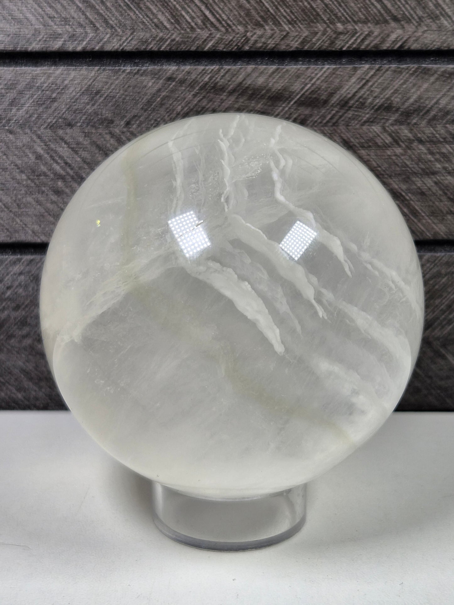 Witte Fluoriet Bol 678 gram