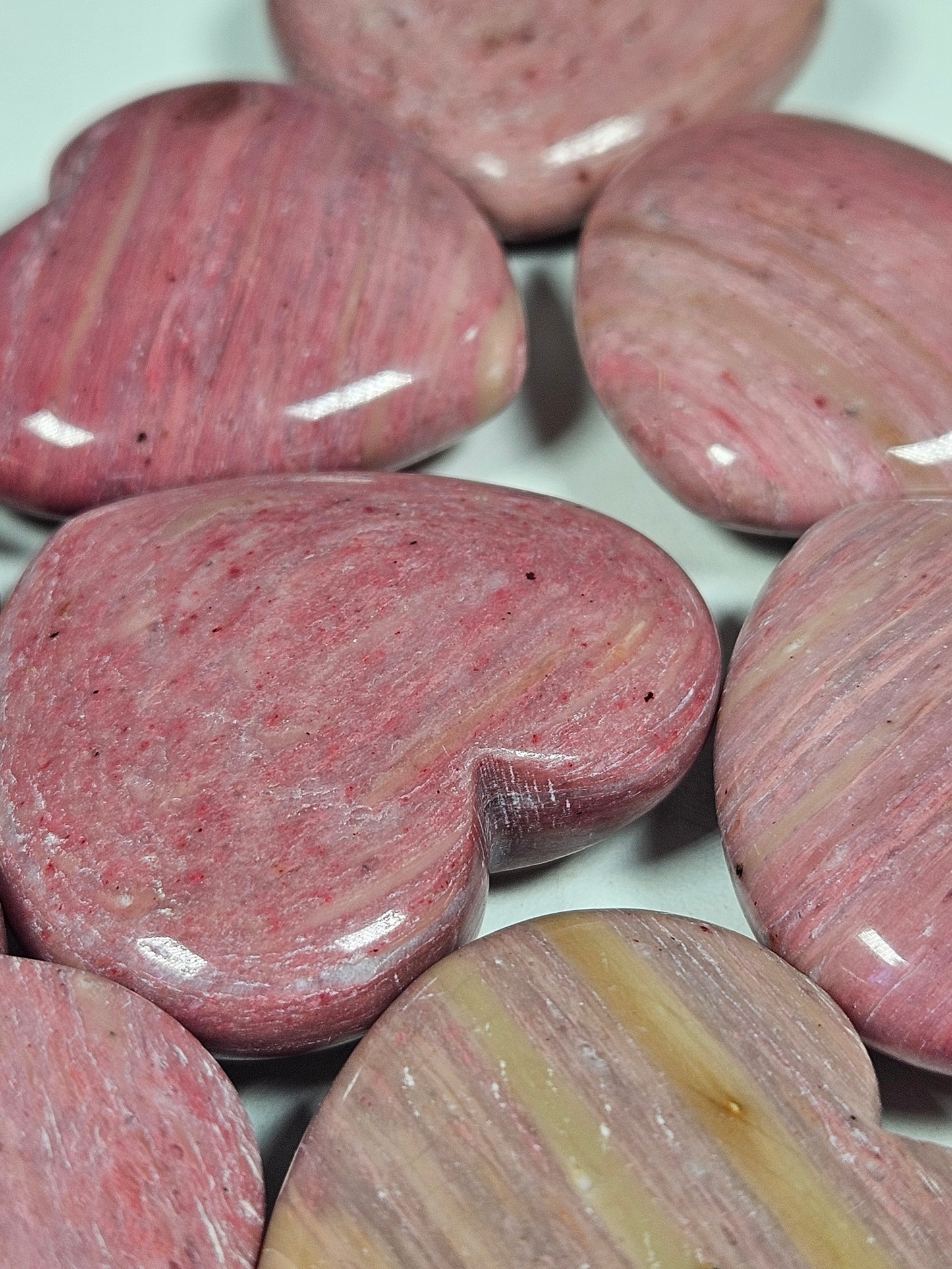 Roze Versteend Hout Hart 5 cm