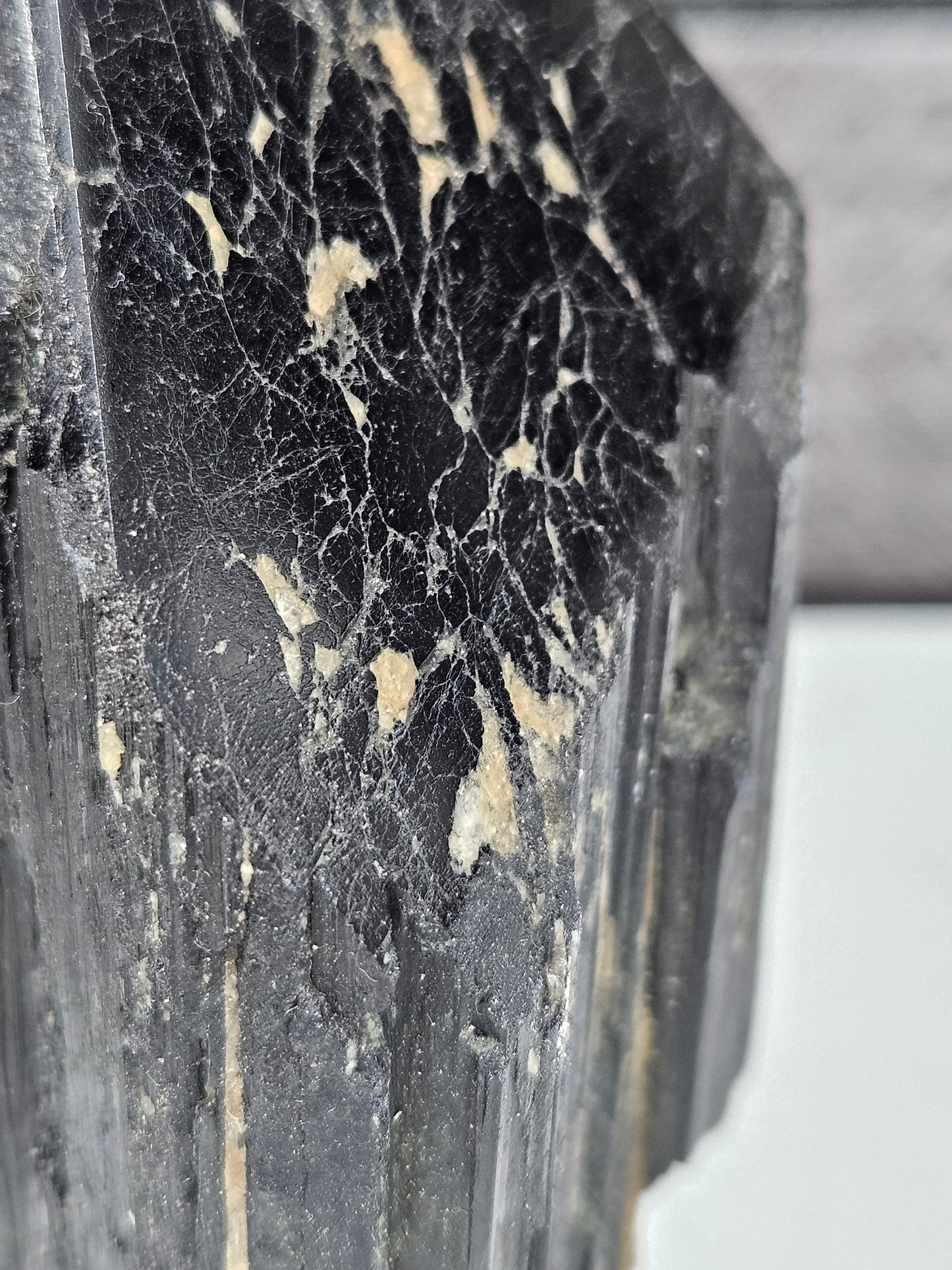 Zwarte toermalijn toren 480 gram