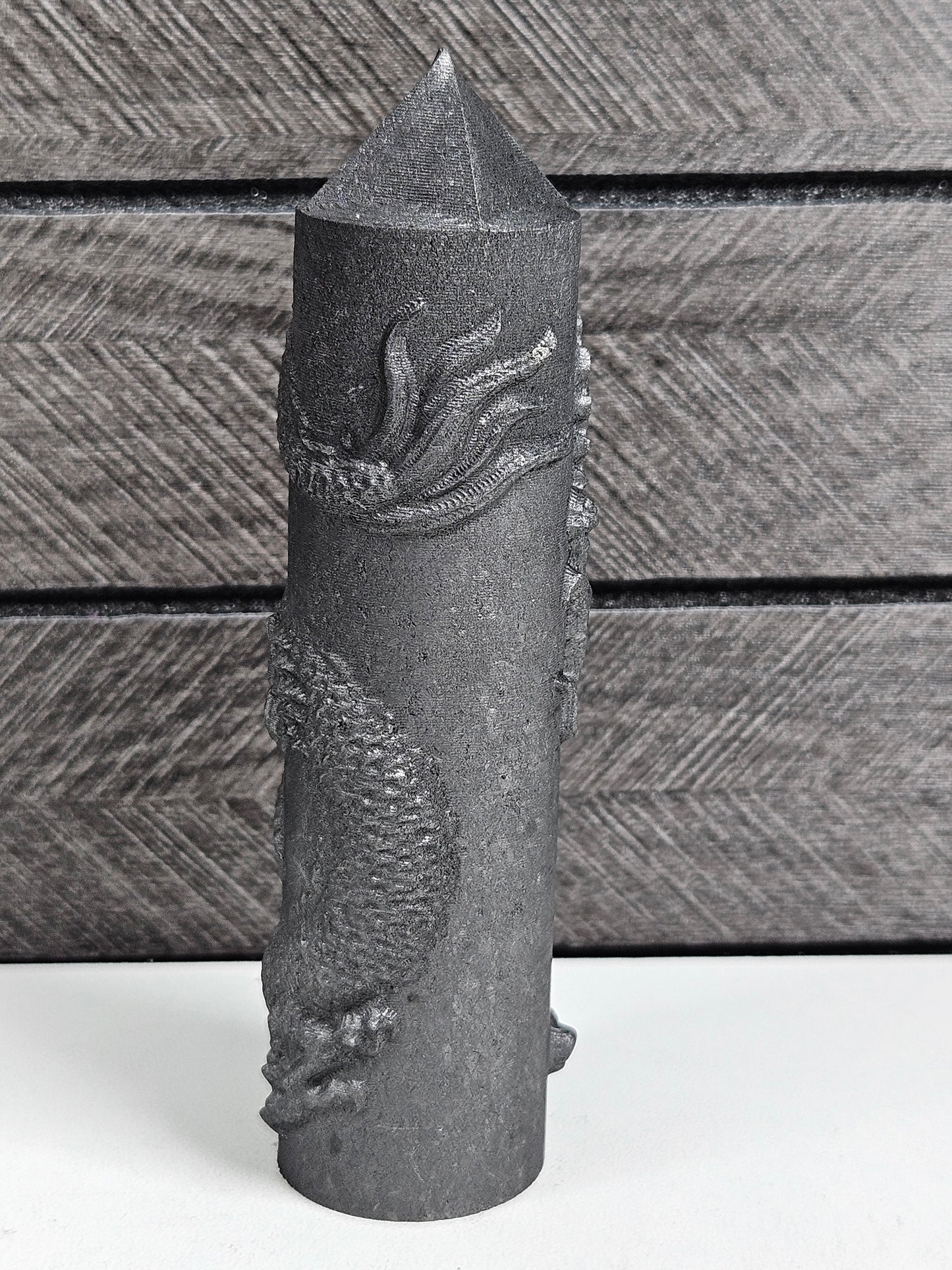 Shungiet toren met Draak 80 gram