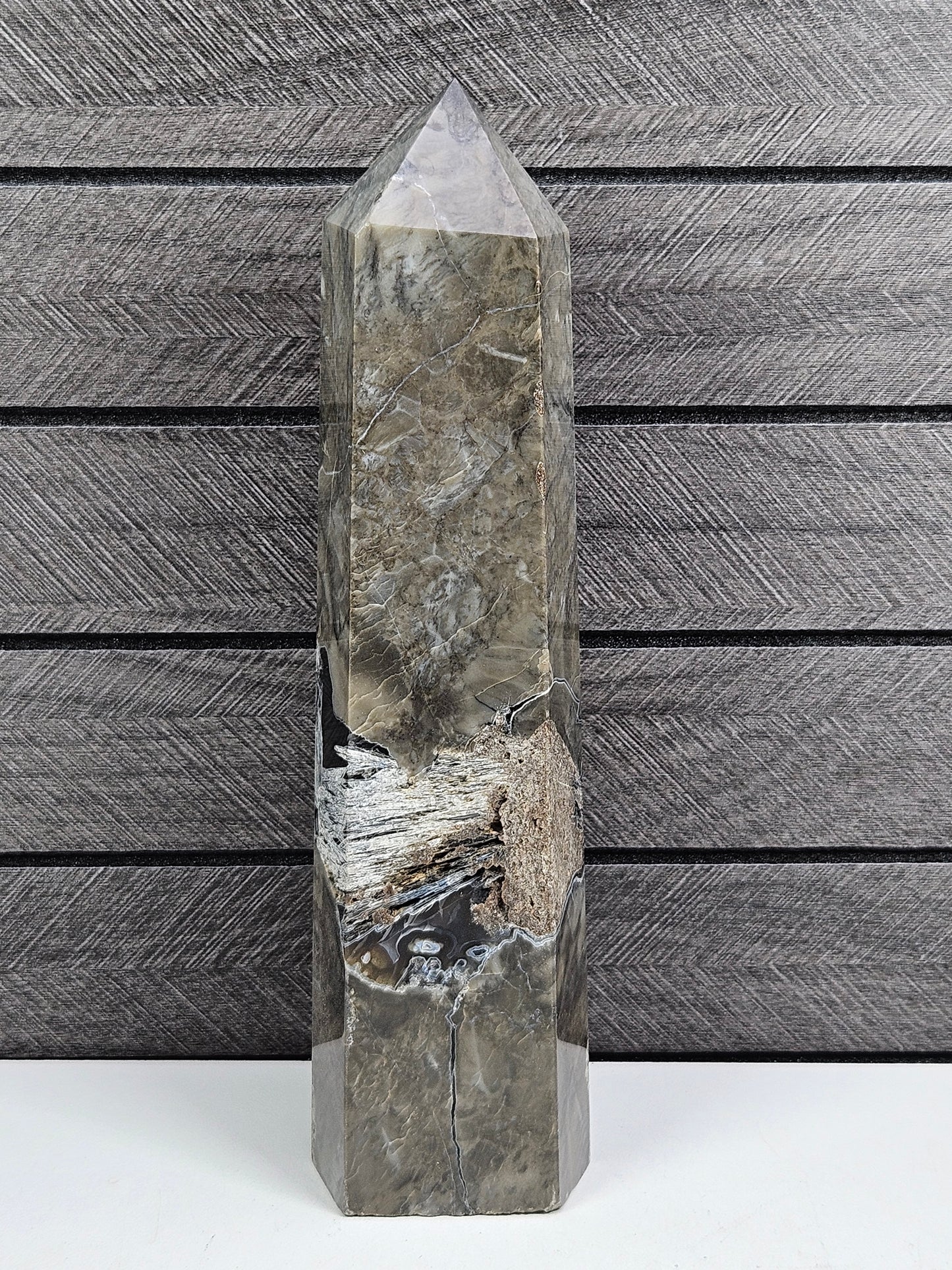 Vulkaanagaat toren 670 gram