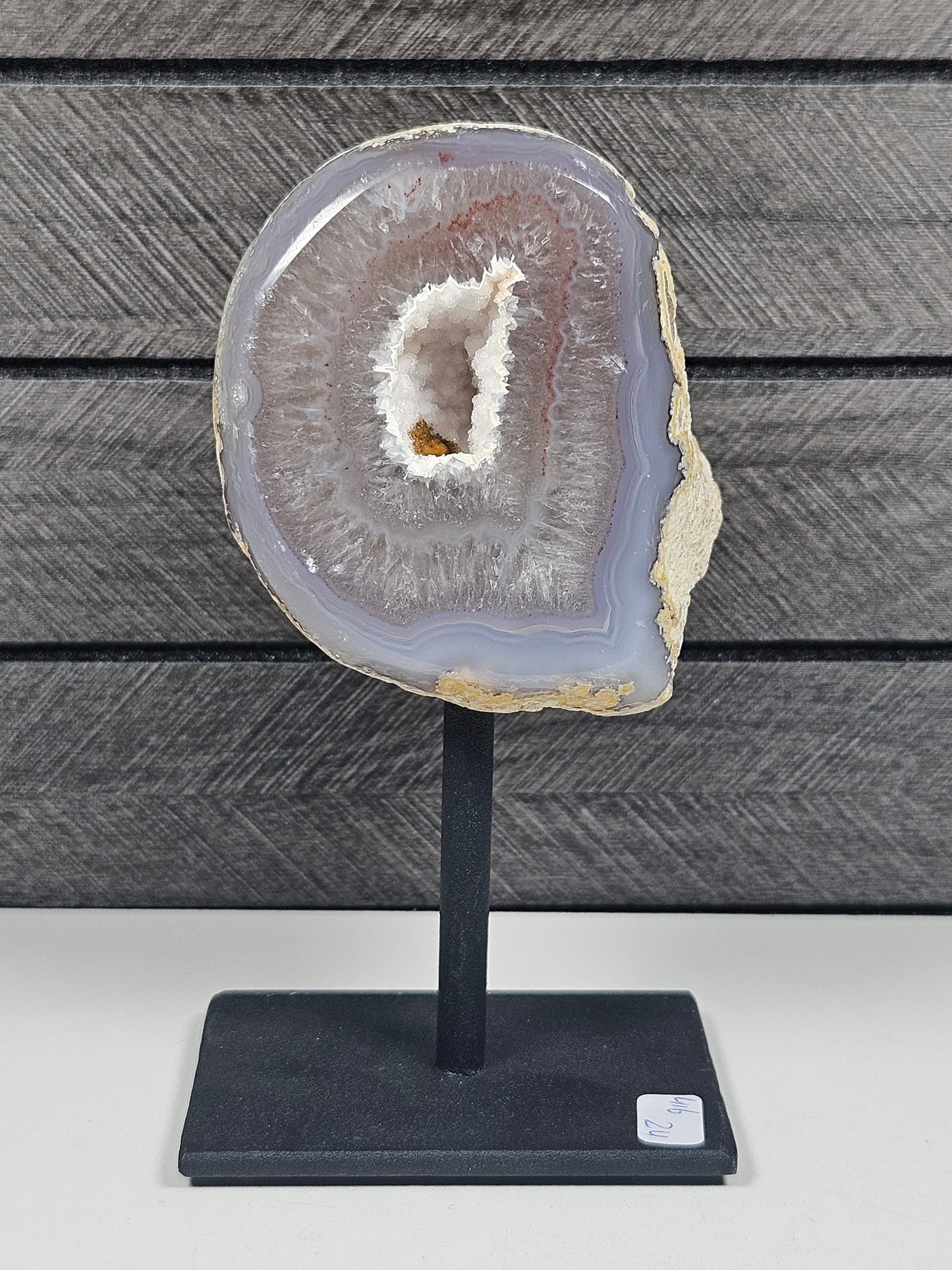 Agaat Geode op standaard 416 gram