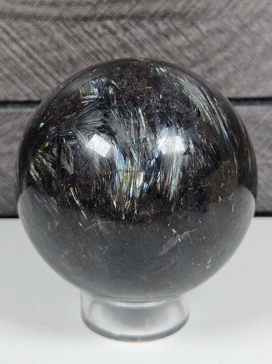 Arfvedsoniet, Astrofylliet en Granaat Bol 440 gram