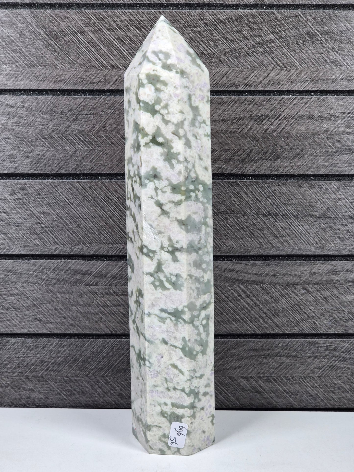 Lucky Jade toren 696 gram