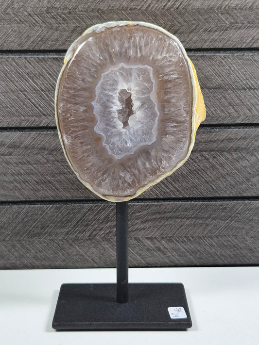 Agaat Geode op Standaard 596 gram