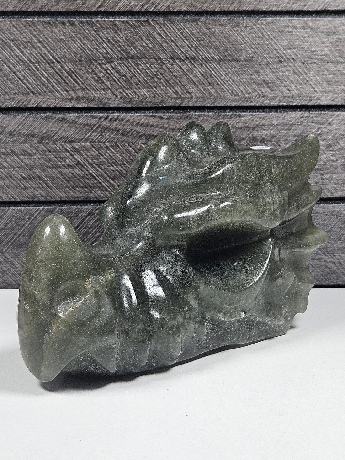 Groene Aventurijn Drakenkop 1060 gram
