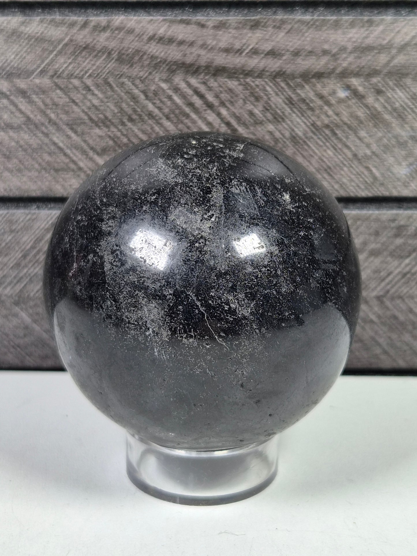 Zwarte Toermalijn bol 388 gram