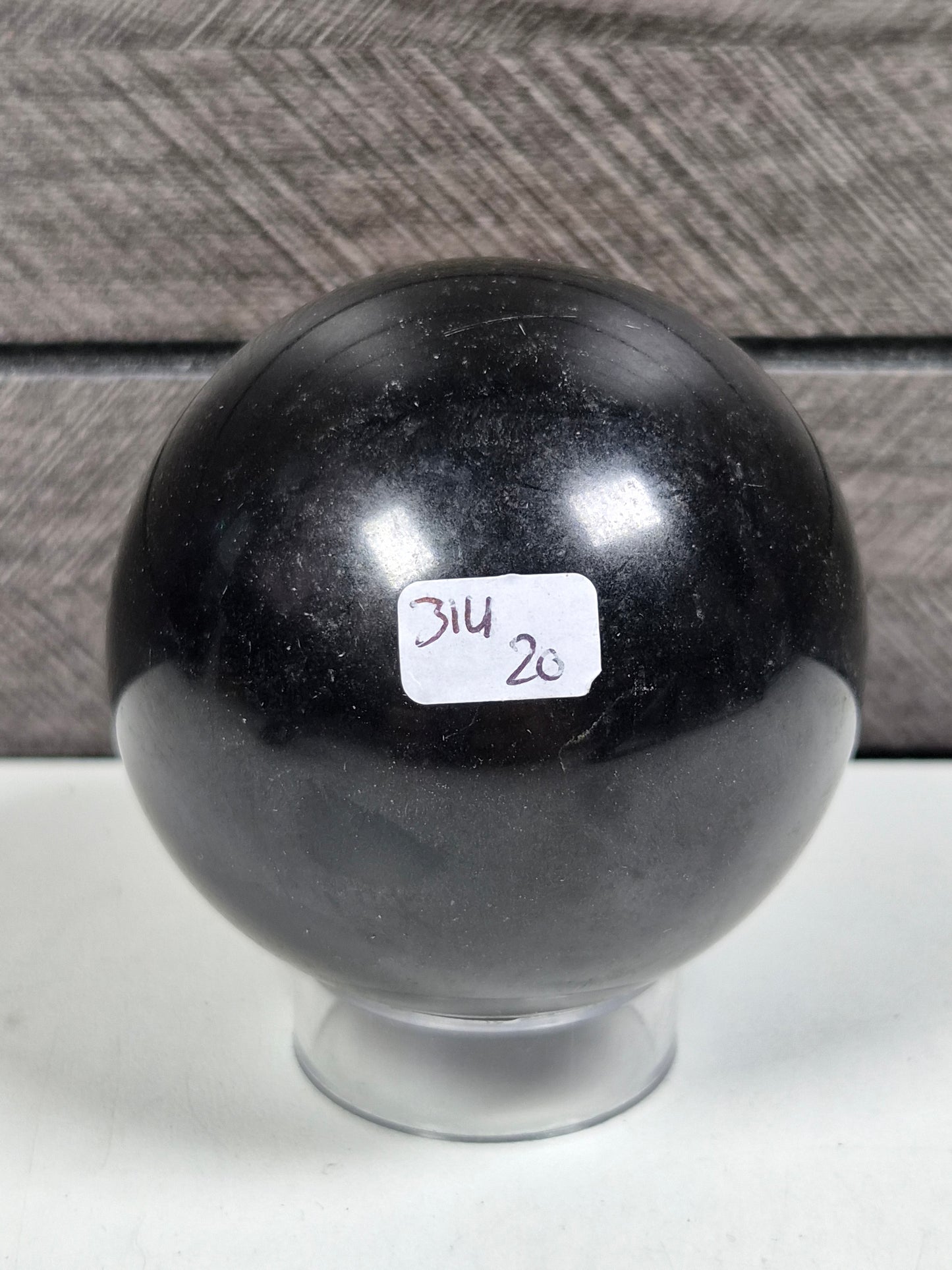 Zwarte Toermalijn bol 314 gram