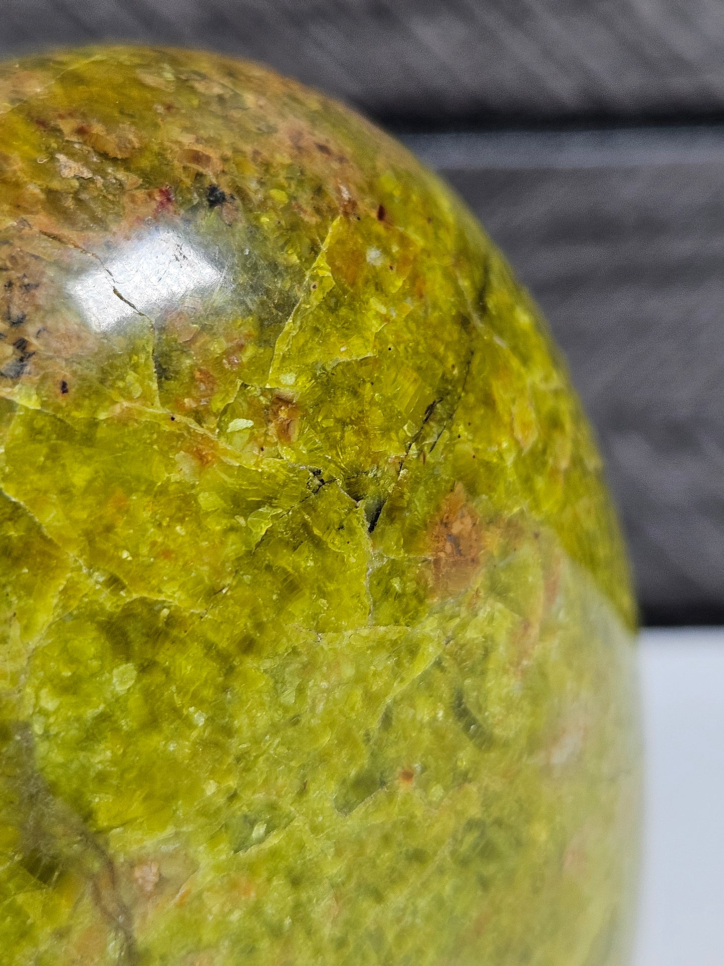 Groene opaal sculptuur 204 gram