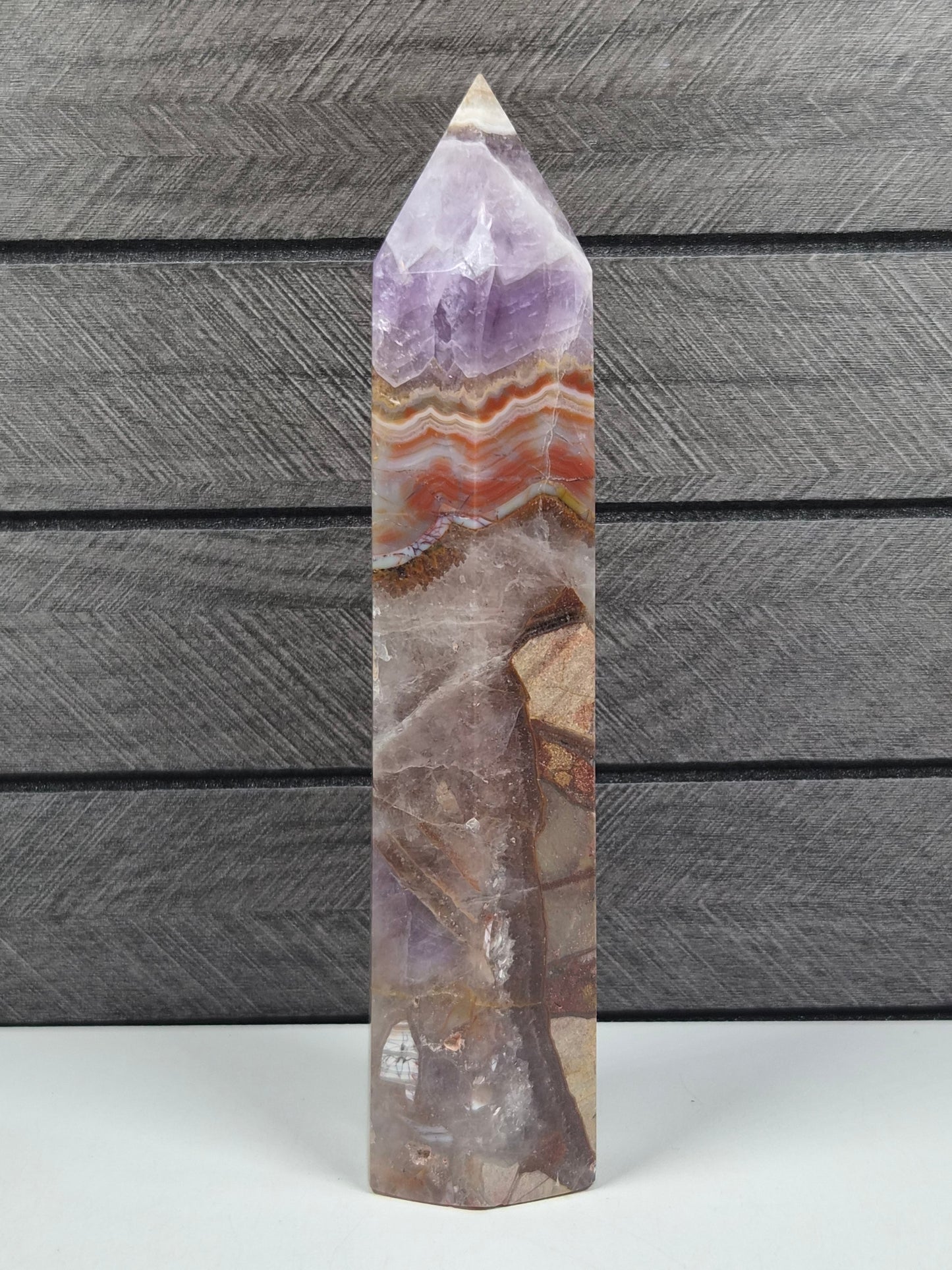 Amethist met Crazy Lace Toren 360 gram