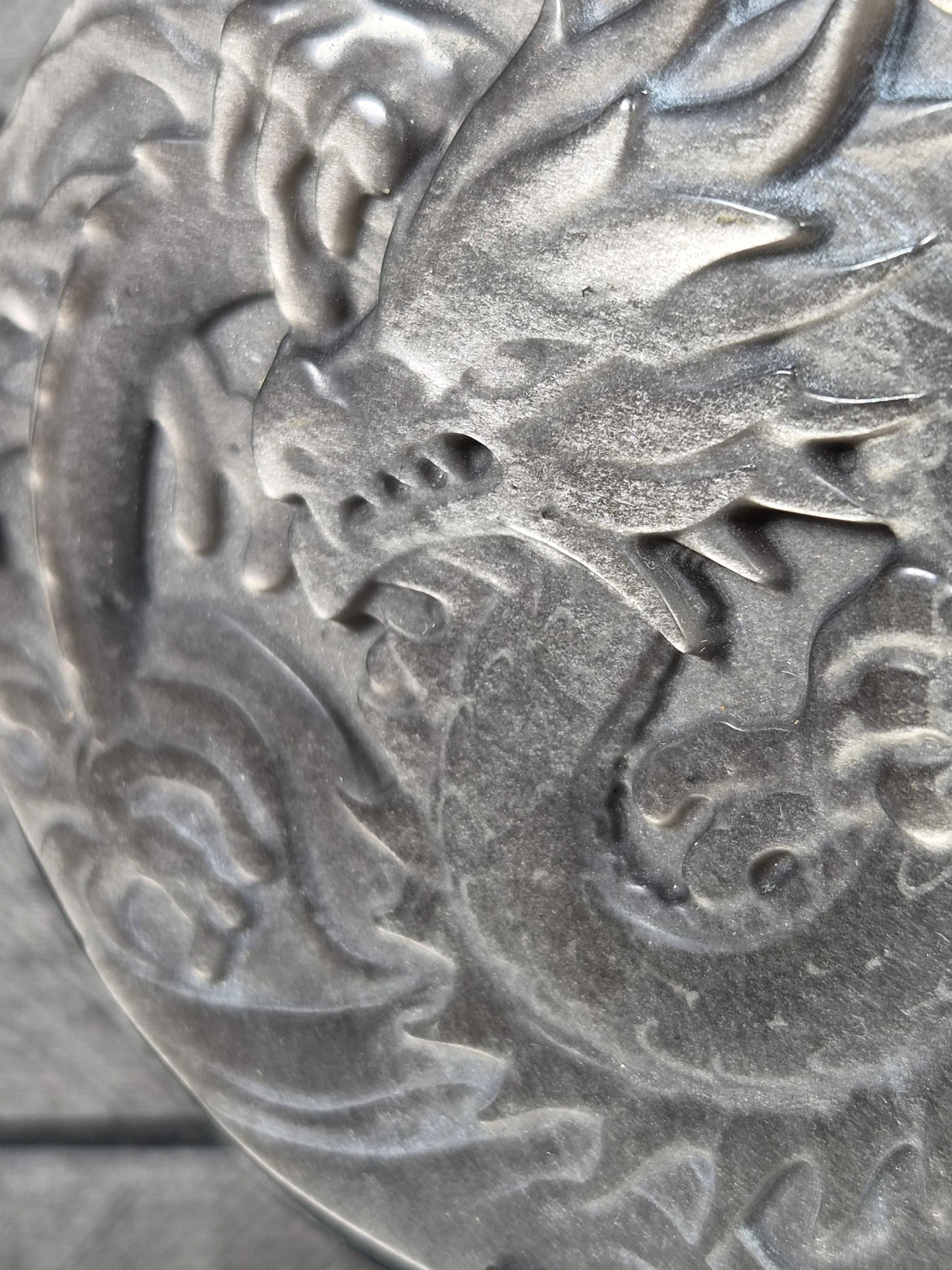 Zilver Obsidiaan Draak op standaard
