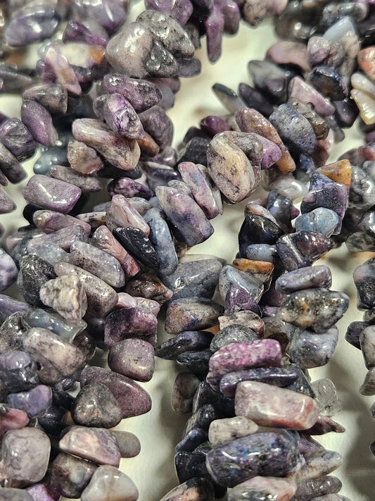 Charoïet kralenstreng chips (extra lang) 8mm