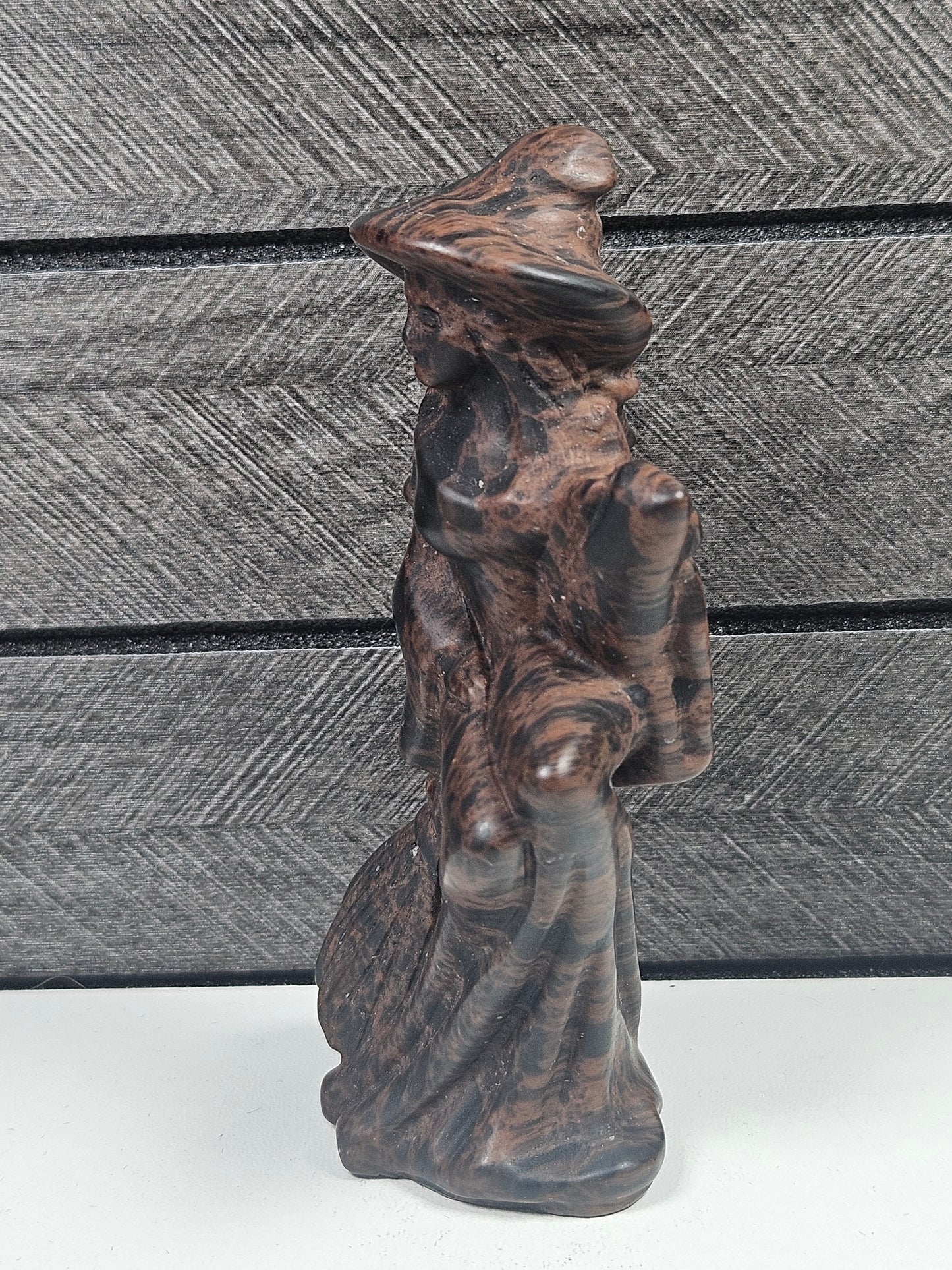 Mahonie Obsidiaan heks op bezem