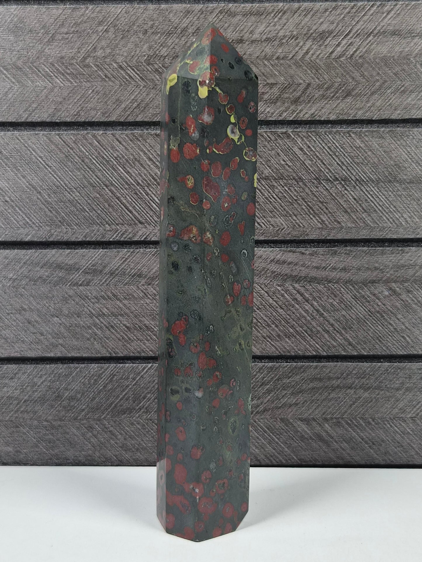 Pruimenbloesem Jaspis toren 284 gram