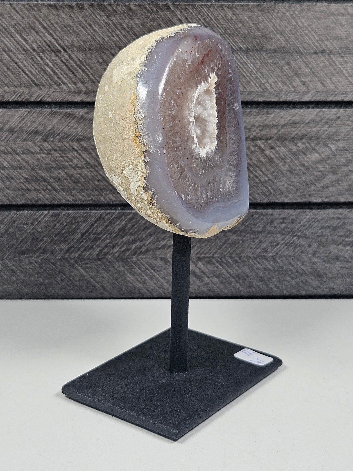 Agaat Geode op standaard 416 gram