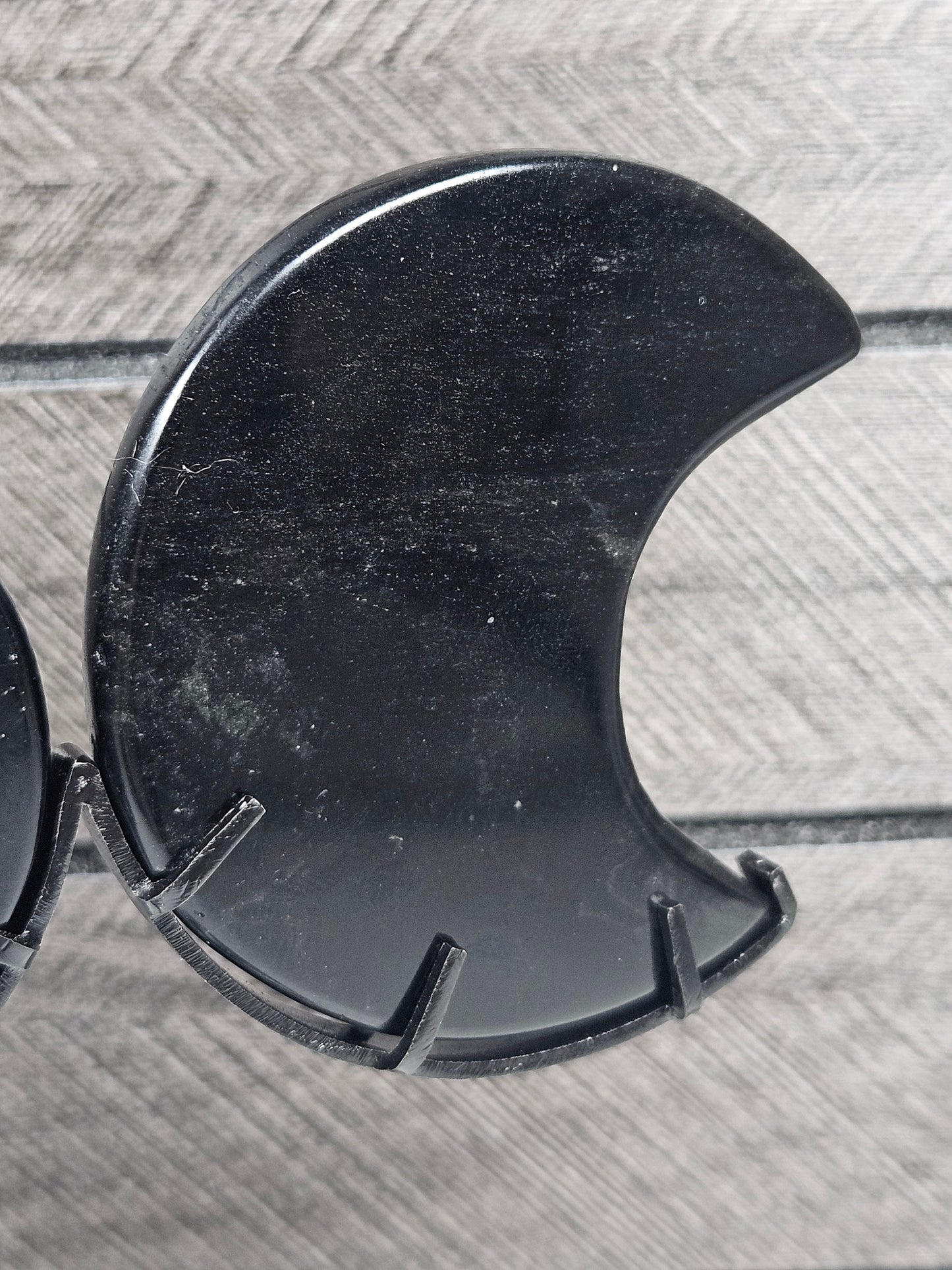 Obsidiaan Triple Moon op standaard nr17