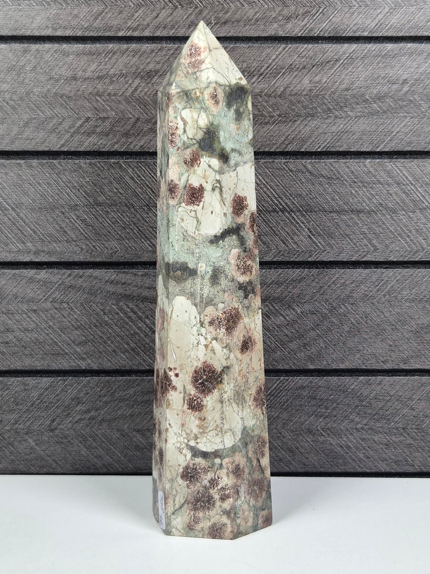 Groene Bloem Jaspis toren 398 gram