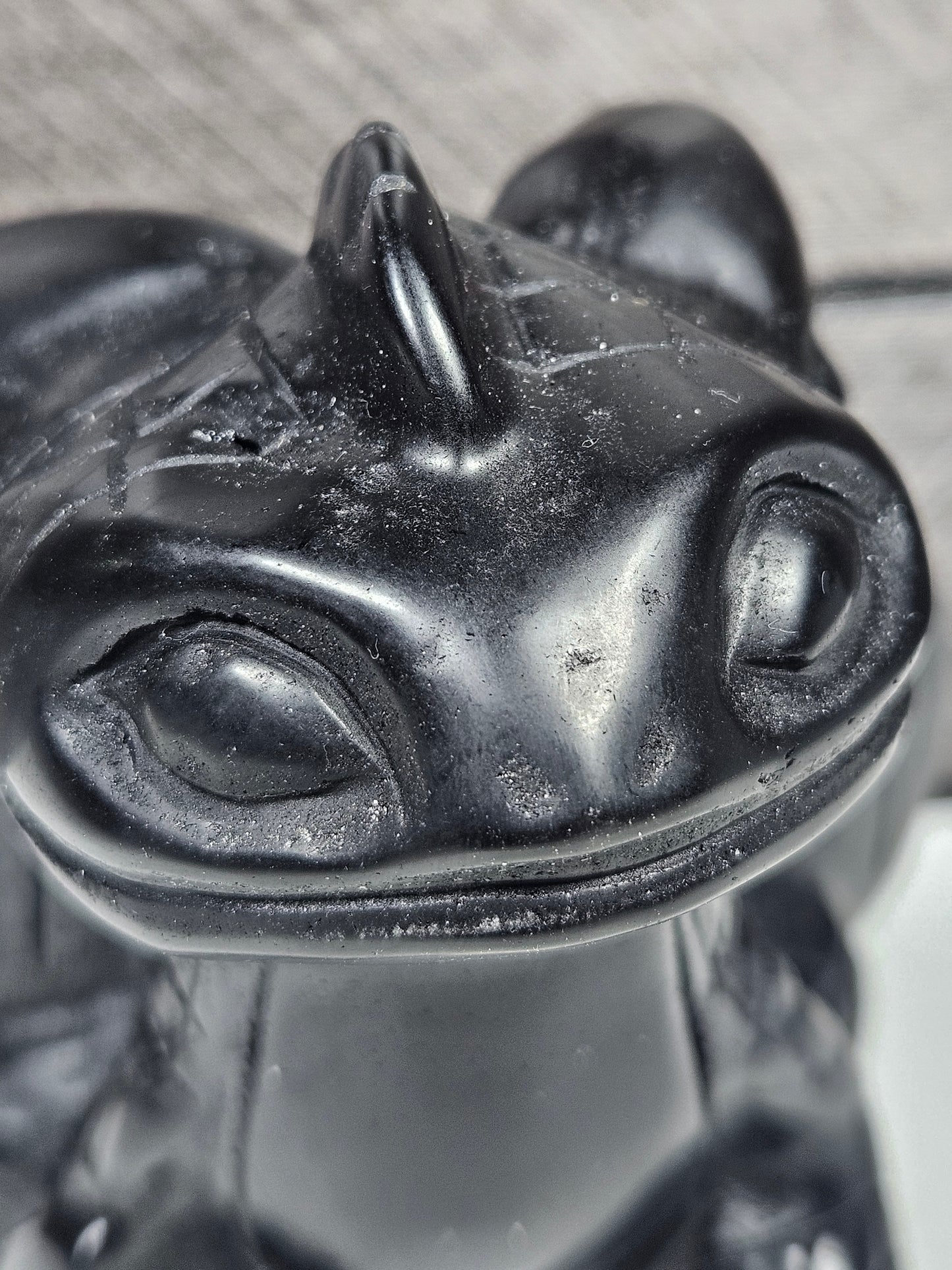 Schwarzer Obsidian Zahnlos 300 Gramm