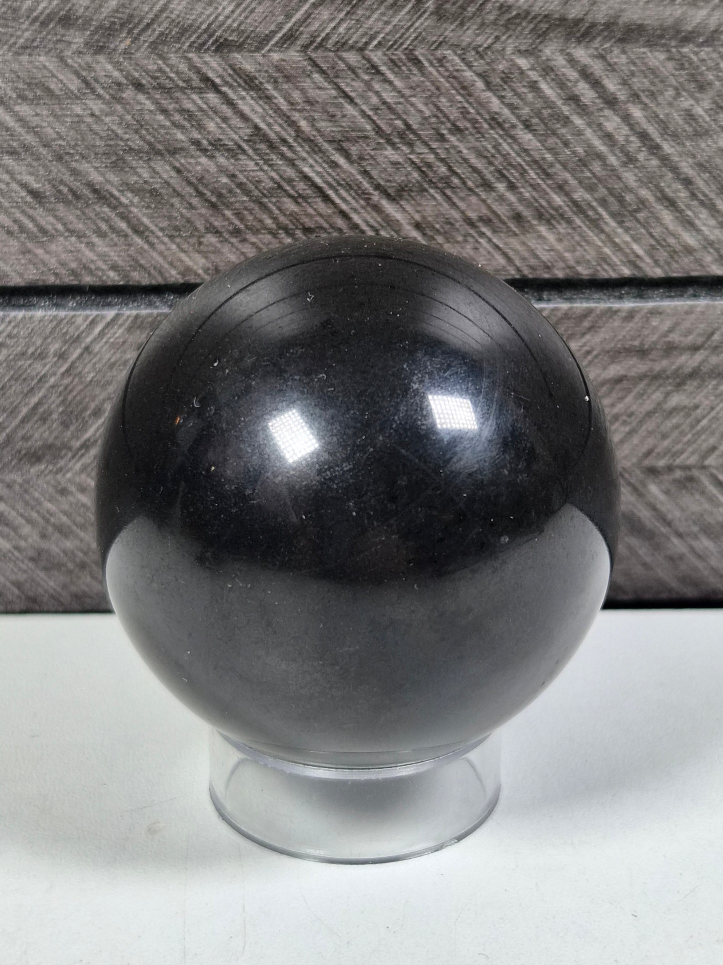 Zwarte Toermalijn bol 252 gram