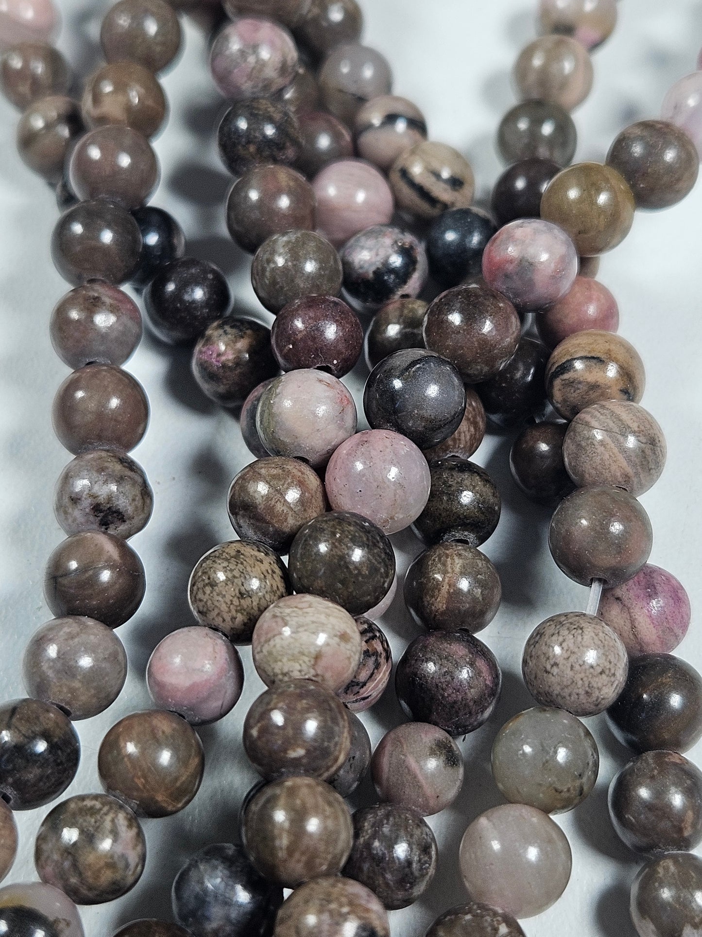 Rhodoniet kralenstreng 6mm