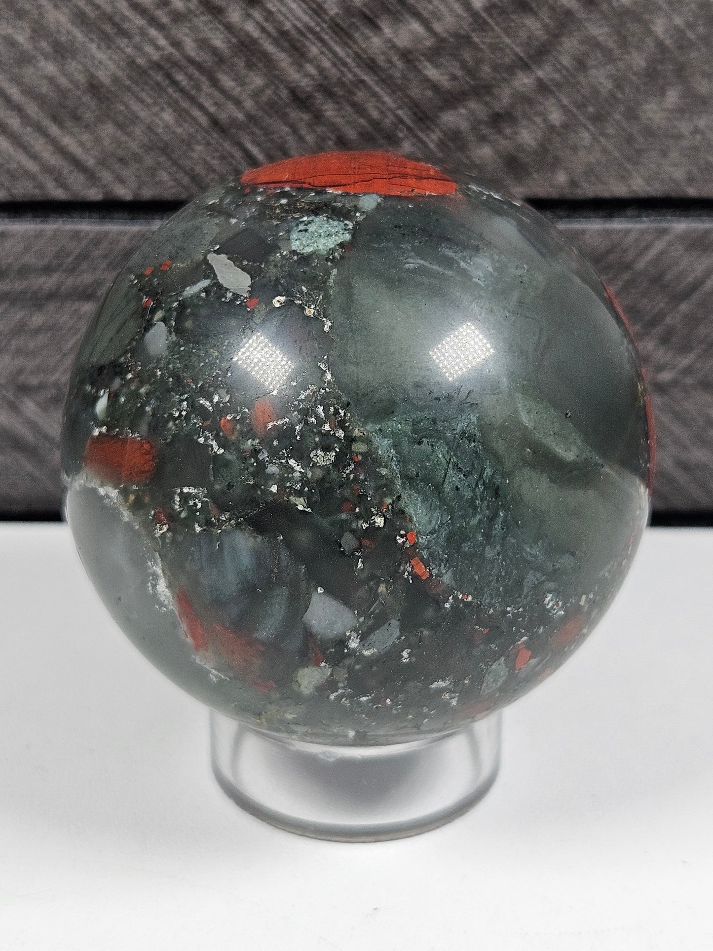 Afrikaanse bloedsteen bol 310 gram