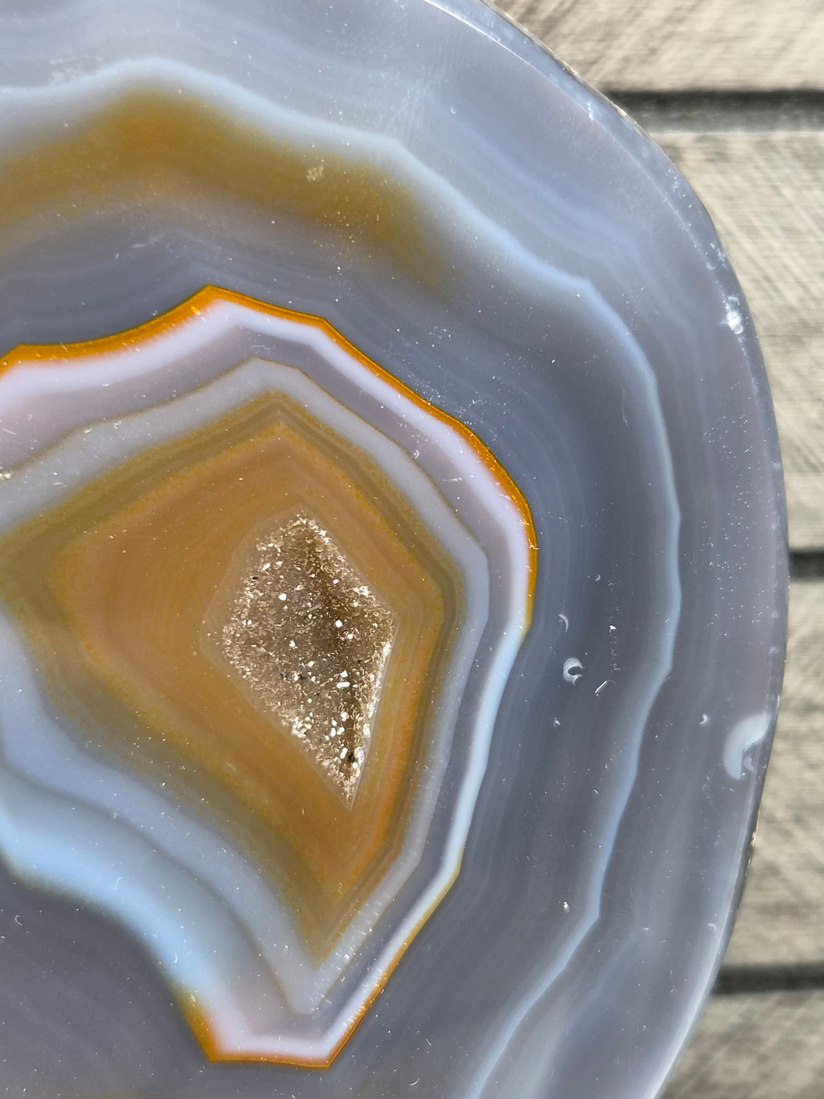 Agaat Geode op standaard 580 gram